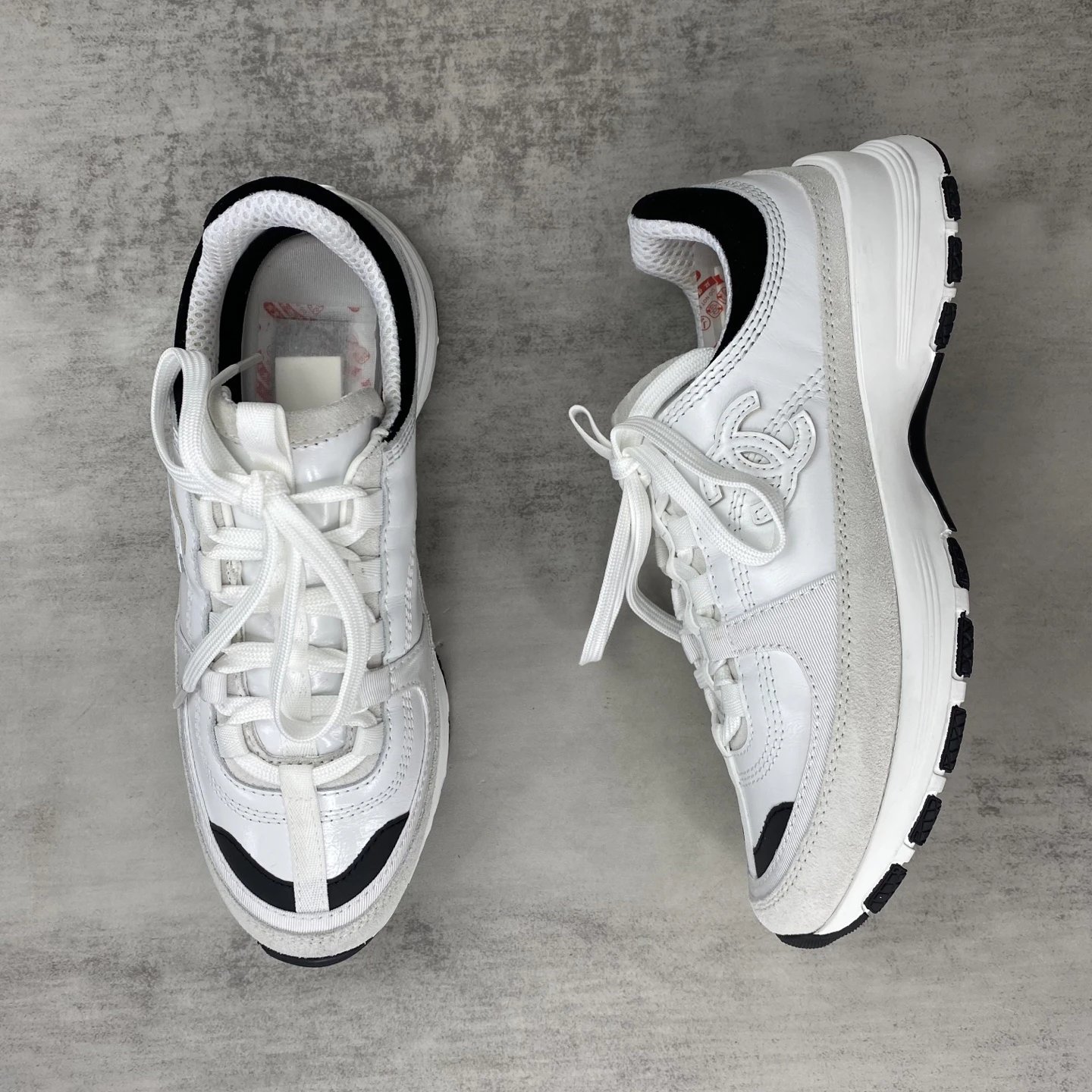 Women's Leather Suede Mesh Outdoor Sneakers Ivory White - Gallery Image 3 - Detailed View