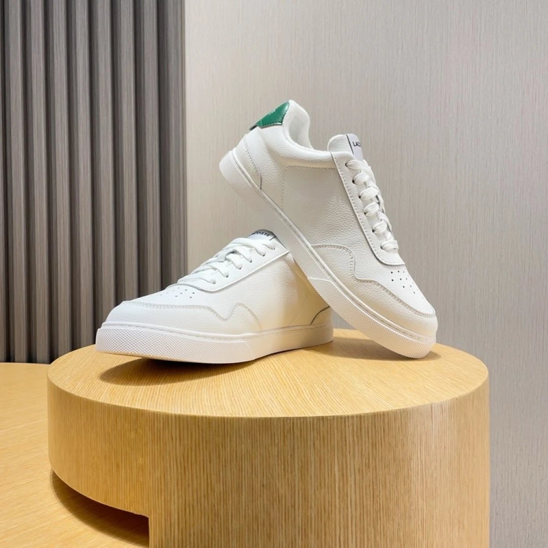 Lacoste Classic Sneakers White - Gallery Image 3 - Detailed View