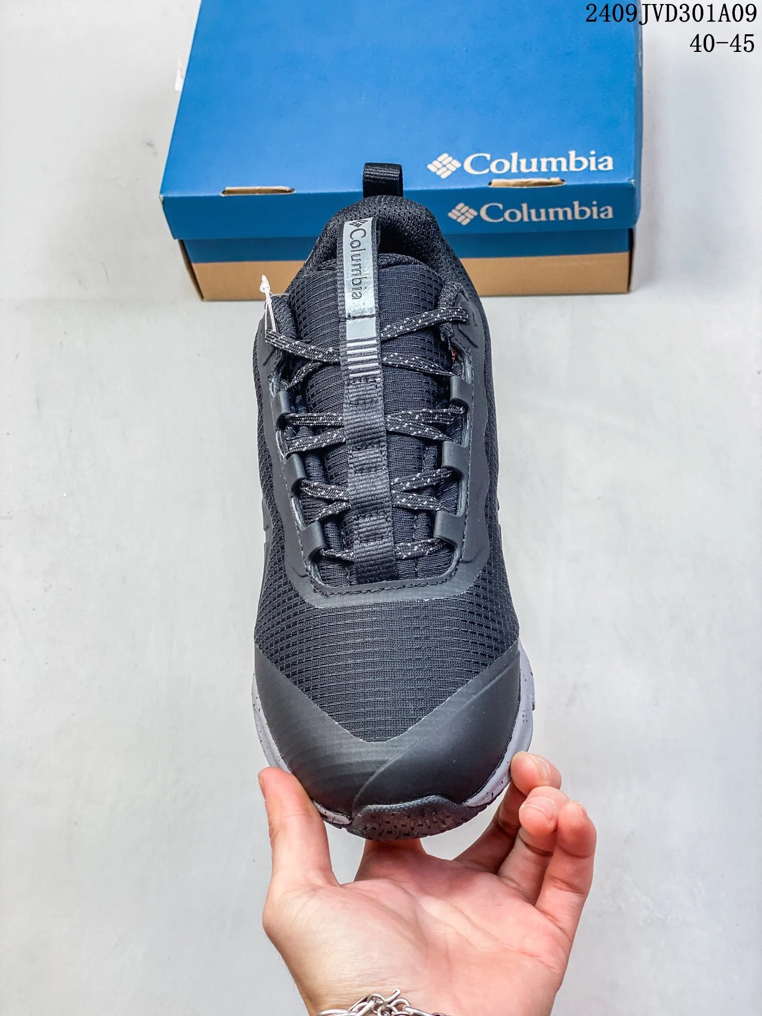 Autumn Trail Sneakers Shockproof Graphite - Gallery Image 2 - Detailed View