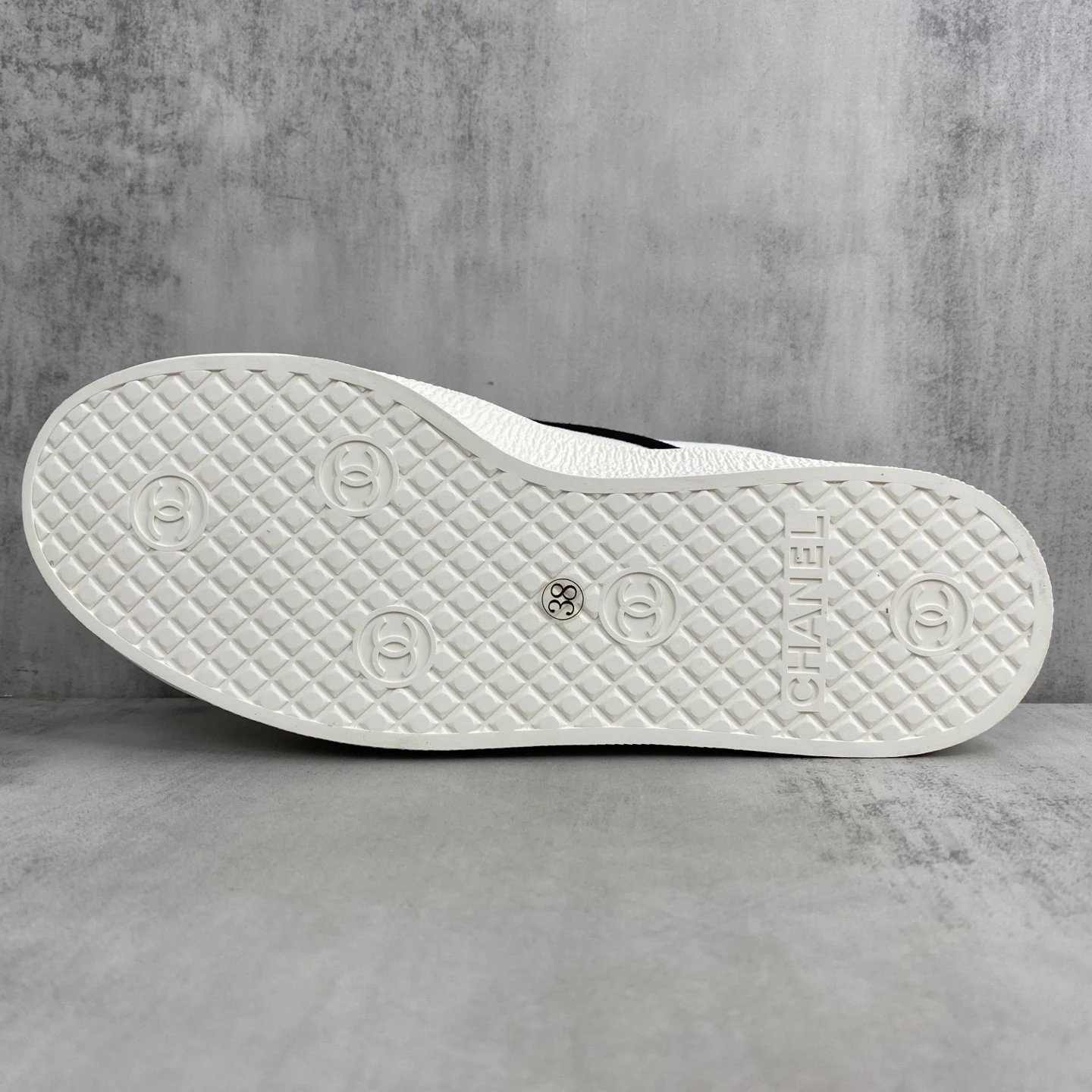 Vintage Canvas Low Top Sneakers Retro Black White - Gallery Image 8 - Detailed View