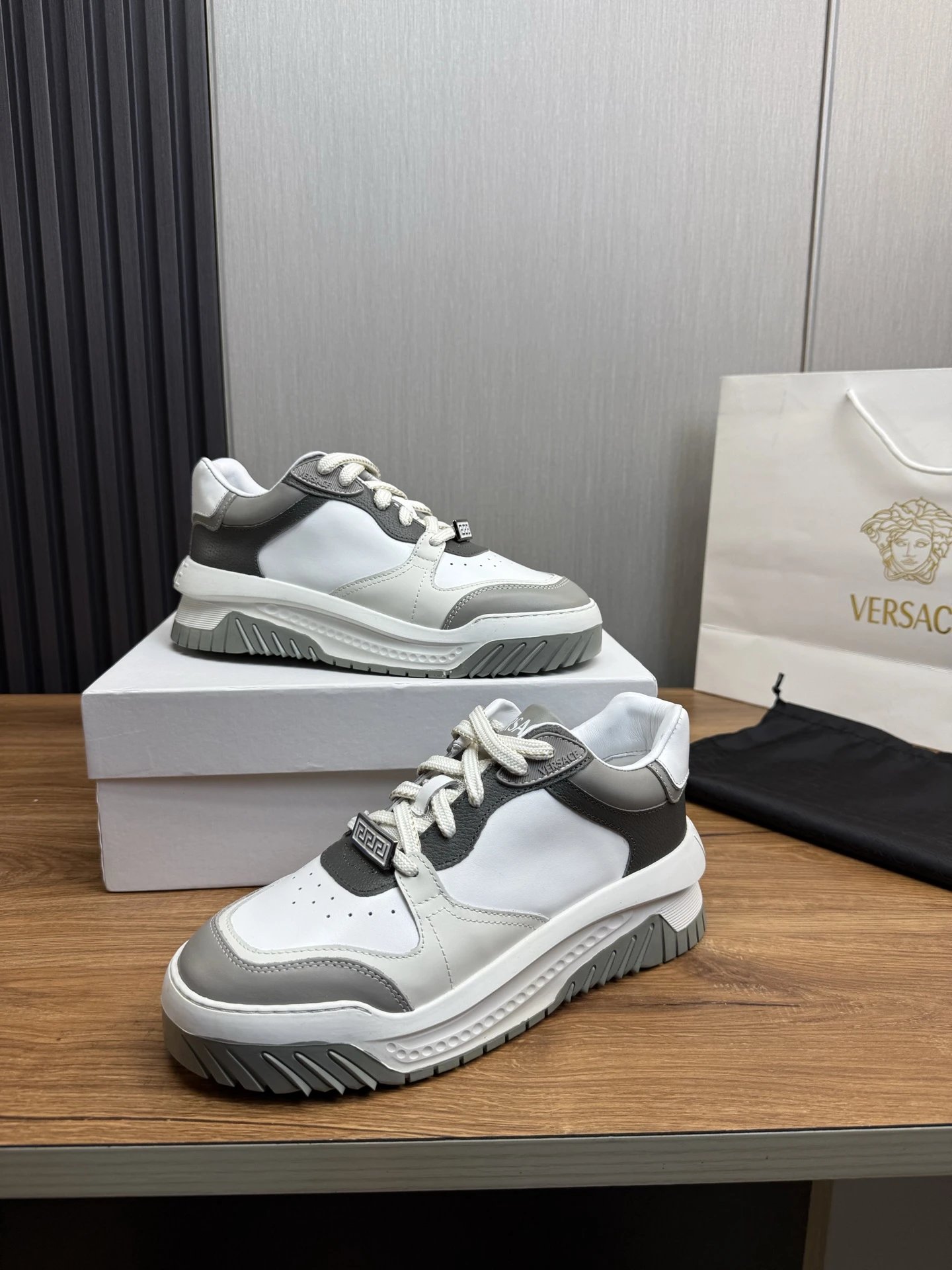 Luxury Leather Sneaker Grey - Gallery Image 4 - Detailed View