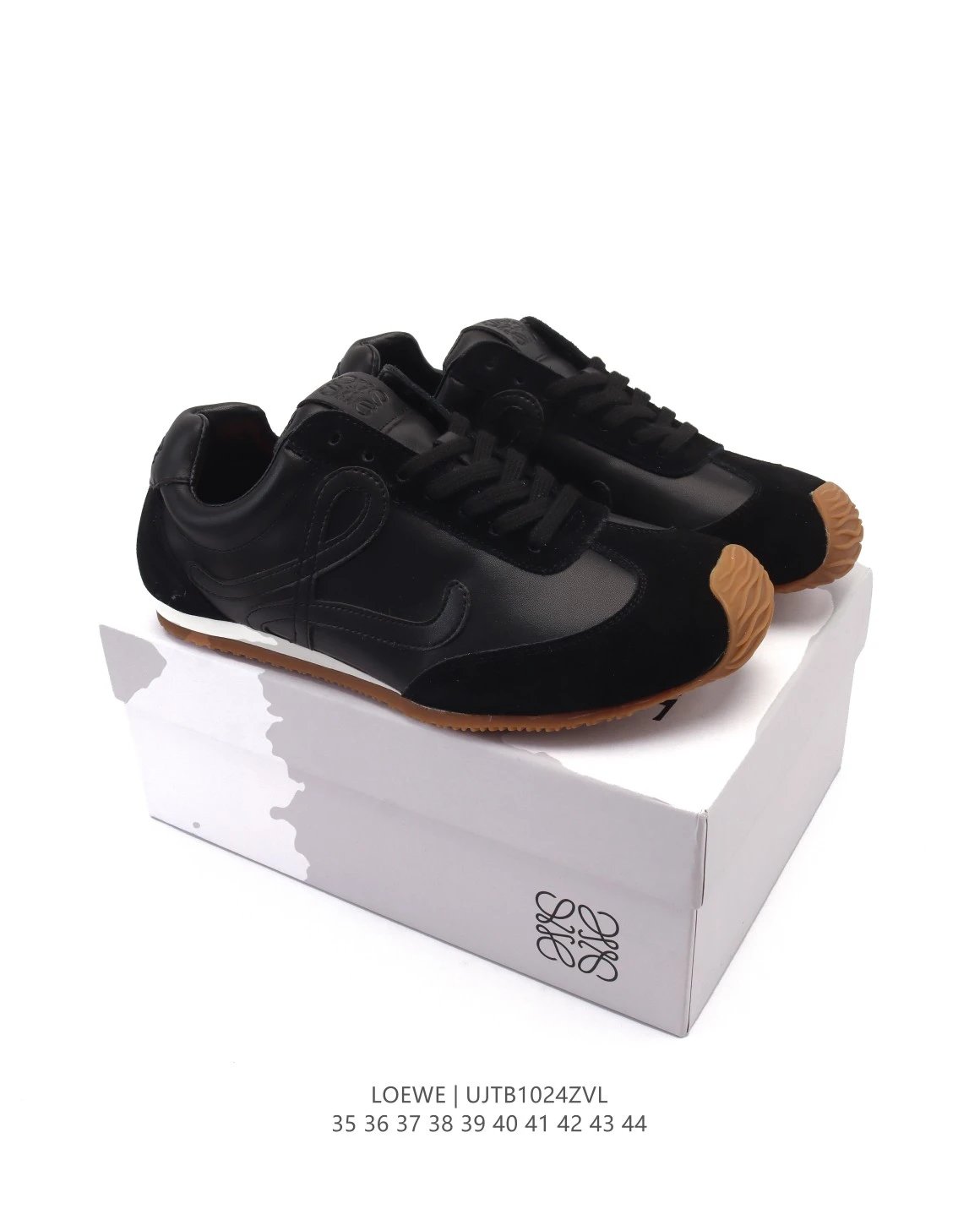 Loewe Ballet Runner 2.0 Black - Gallery Image 9 - Detailed View