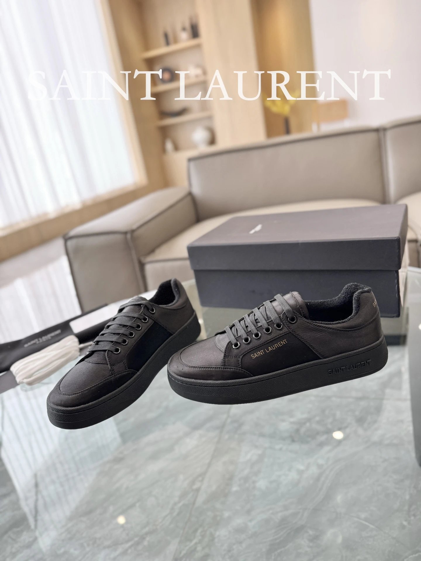 Saint Laurent Sneakers Black - Gallery Image 4 - Detailed View