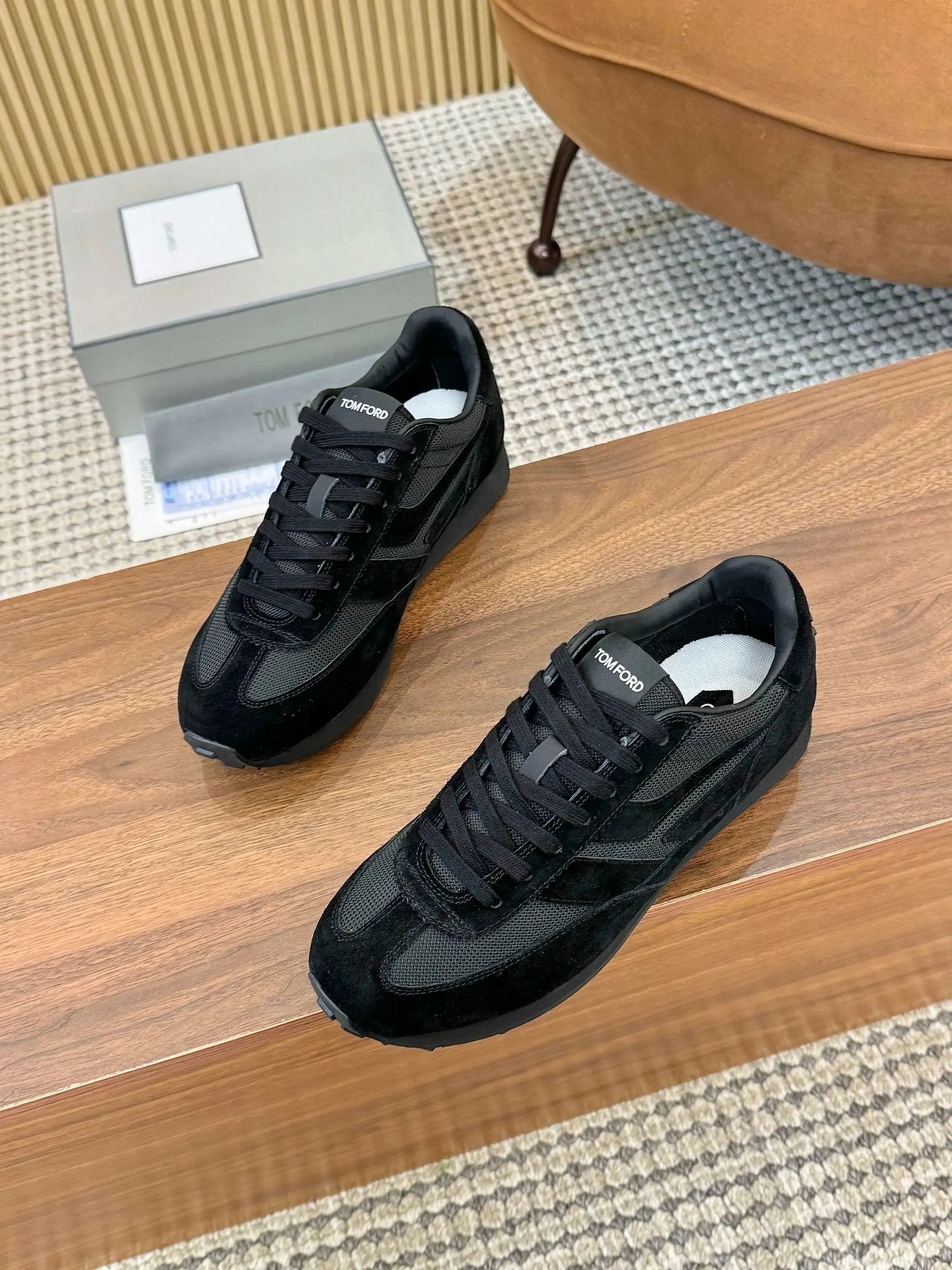 Retro Suede Mesh Low Top Sneakers Jet Black - Gallery Image 2 - Detailed View