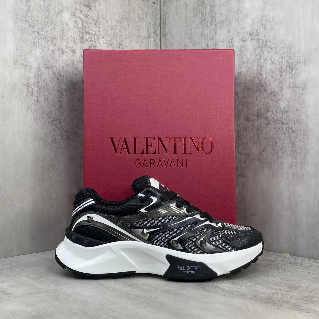 Chunky Leather Platform Sneakers Noir - Gallery Image 1 - Detailed View