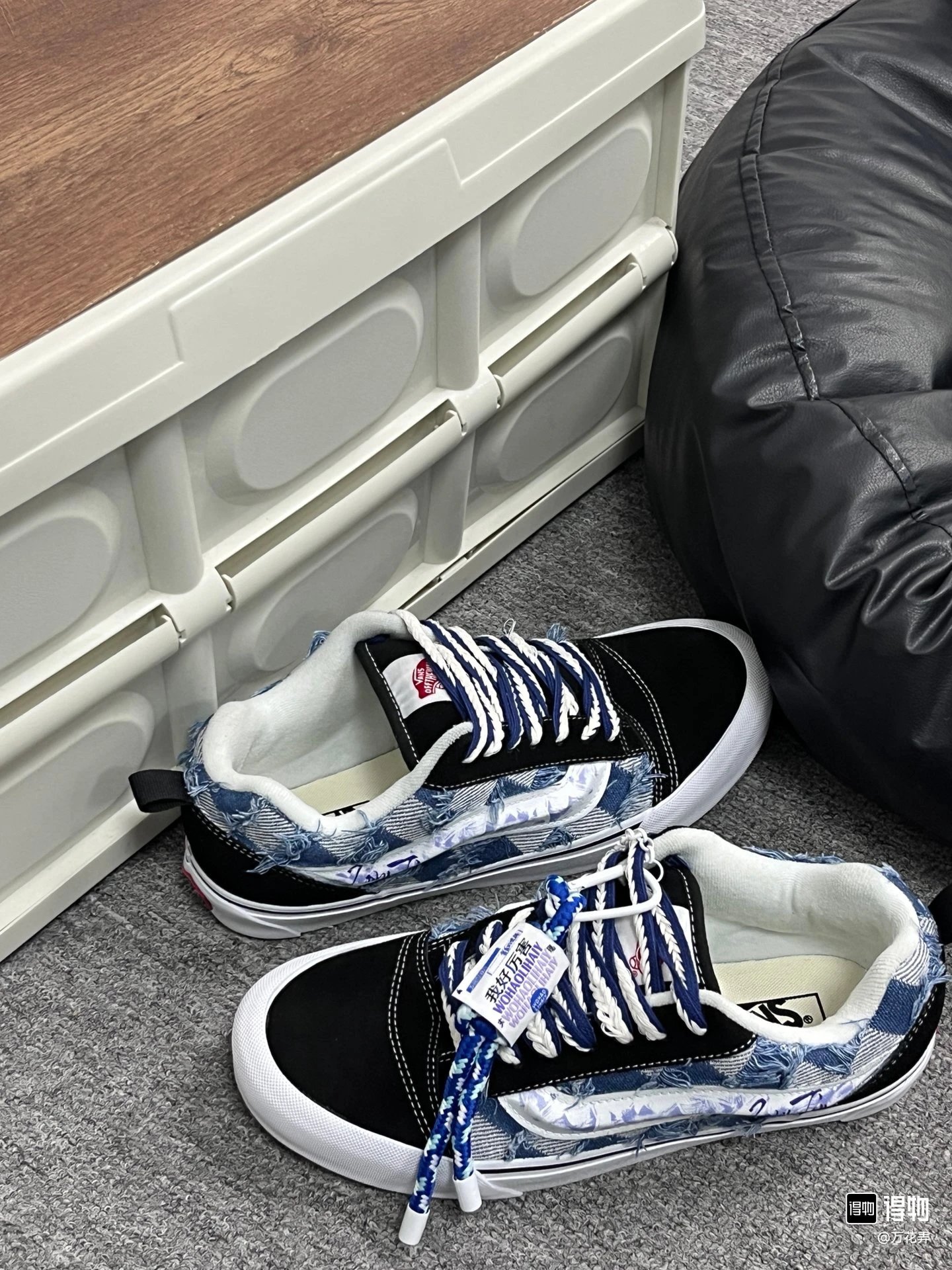 Retro Low Top Skate Shoes Indigo Black - Gallery Image 5 - Detailed View