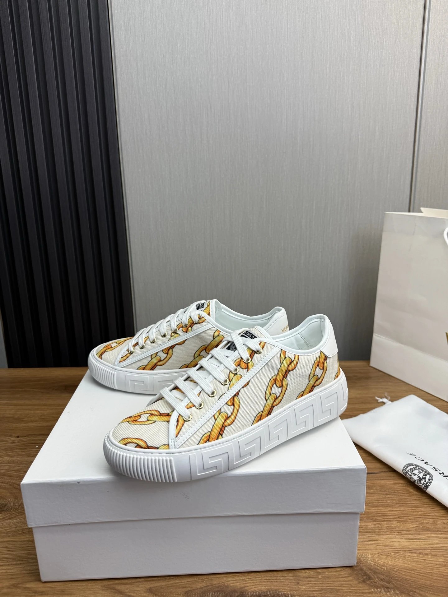 Chain Pattern Leather Sneakers Ivory - Gallery Image 4 - Detailed View