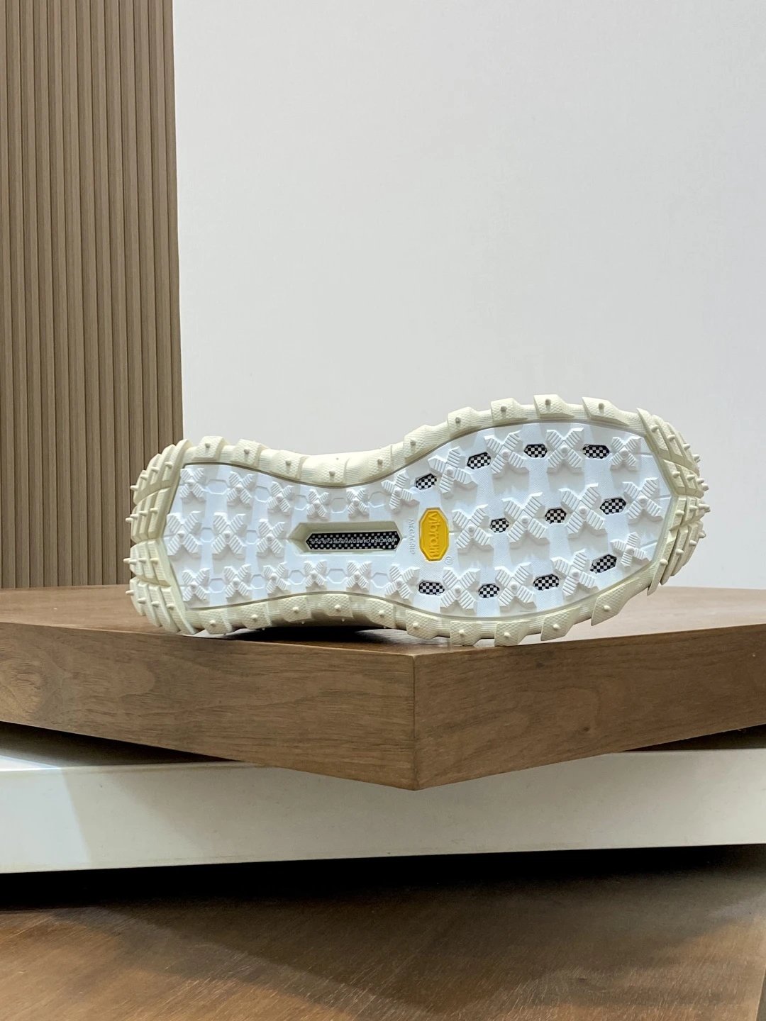 Moncler Trailgrip Amoeba Salehe Bembury Sneakers White - Gallery Image 9 - Detailed View