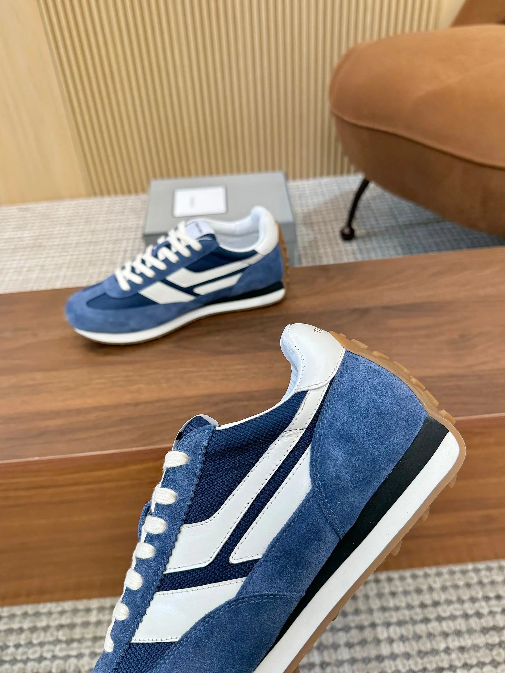 Vintage Suede Mesh Sneakers Midnight Blue - Gallery Image 4 - Detailed View