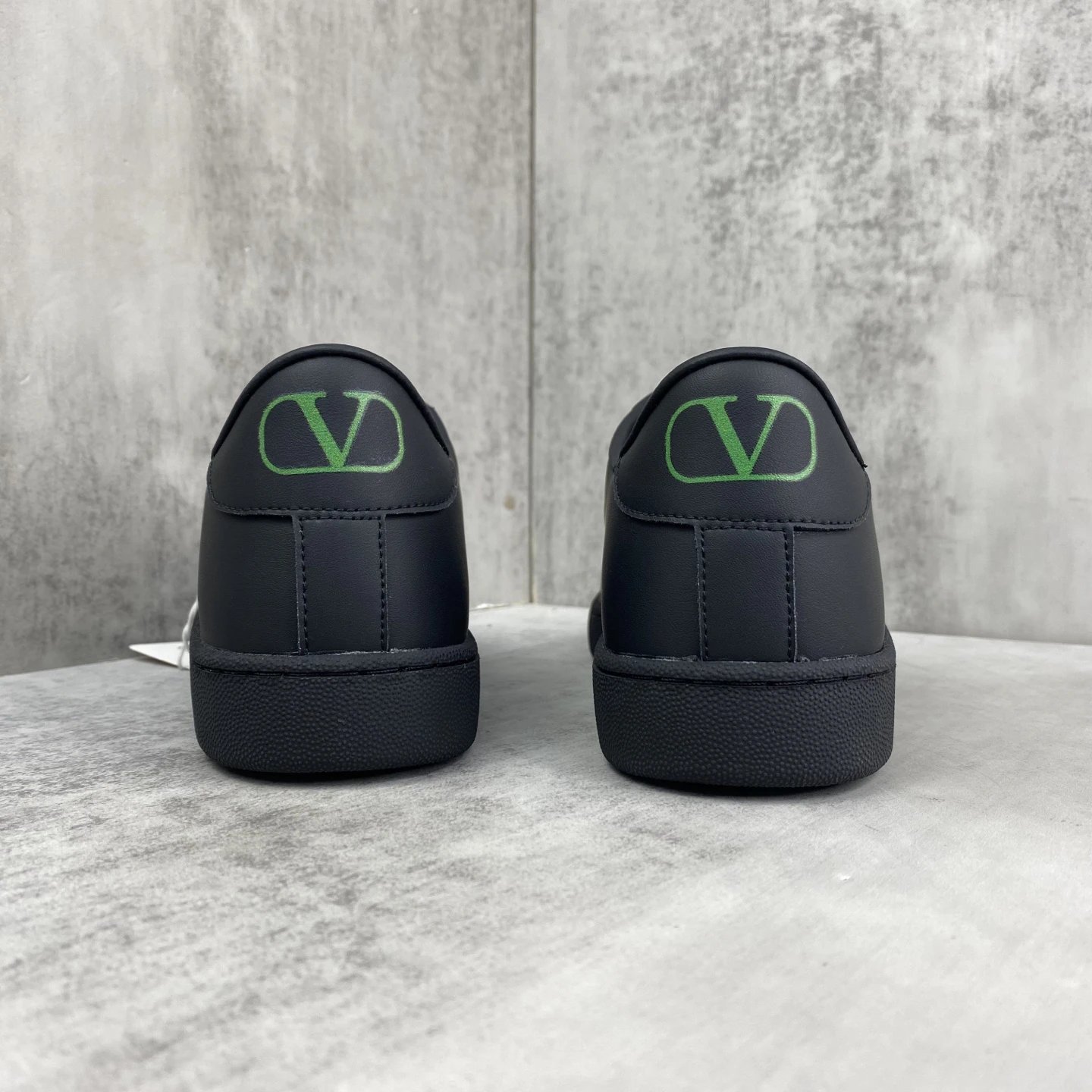 Low Top Leather Sneakers Jet Black - Gallery Image 5 - Detailed View