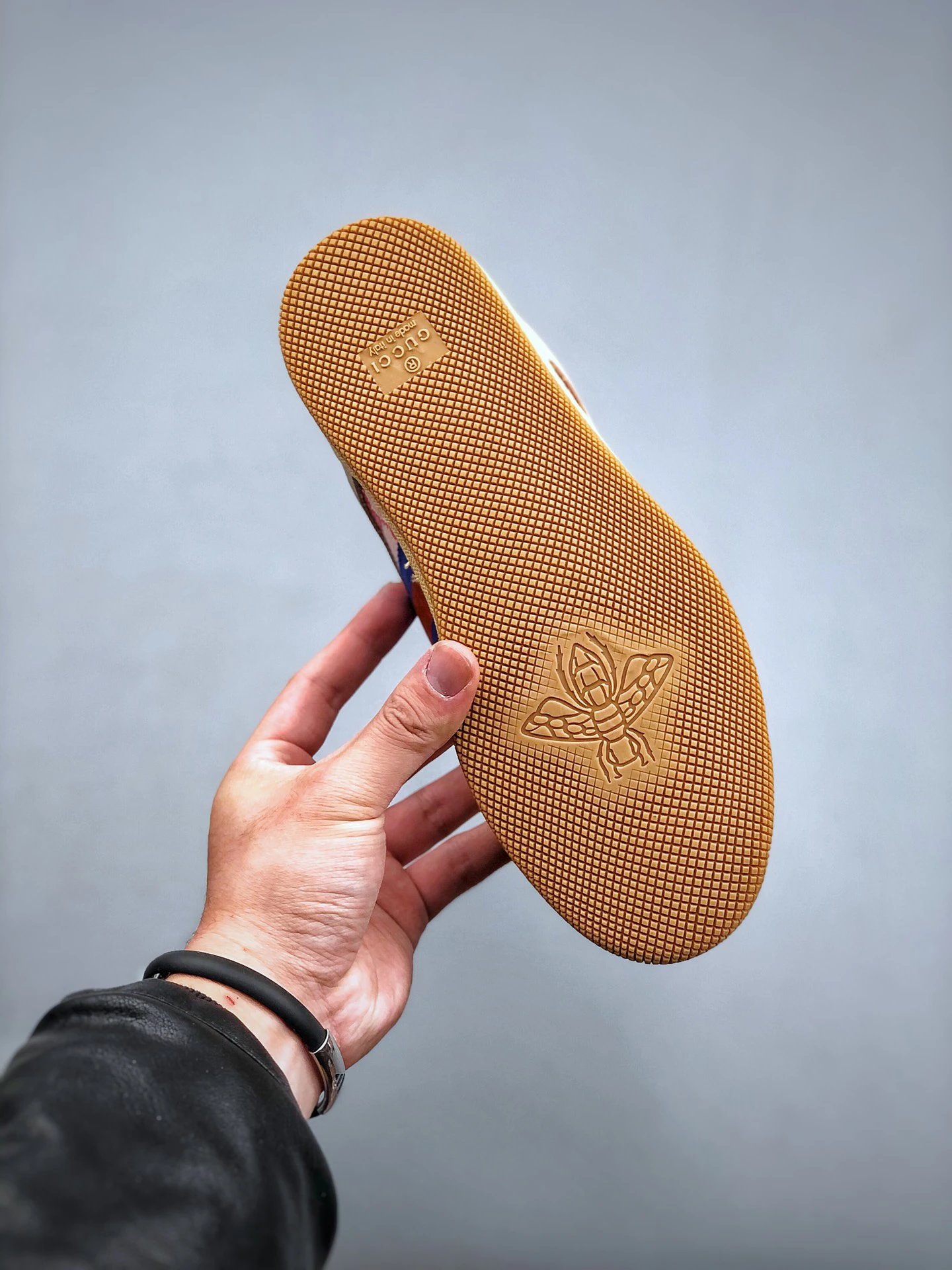 Gucci Distressed Screener Beige Pink Sneakers Blue Red - Gallery Image 8 - Detailed View