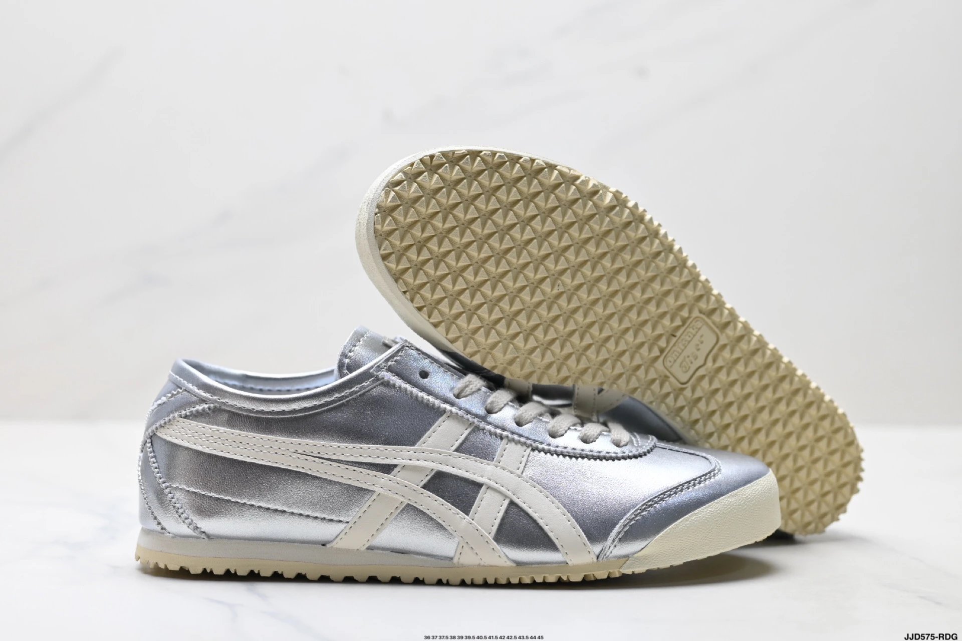 Onitsuka Tiger NIPPON MADE Mexico 66 Deluxe Sneakers Silver White - Gallery Image 5 - Detailed View