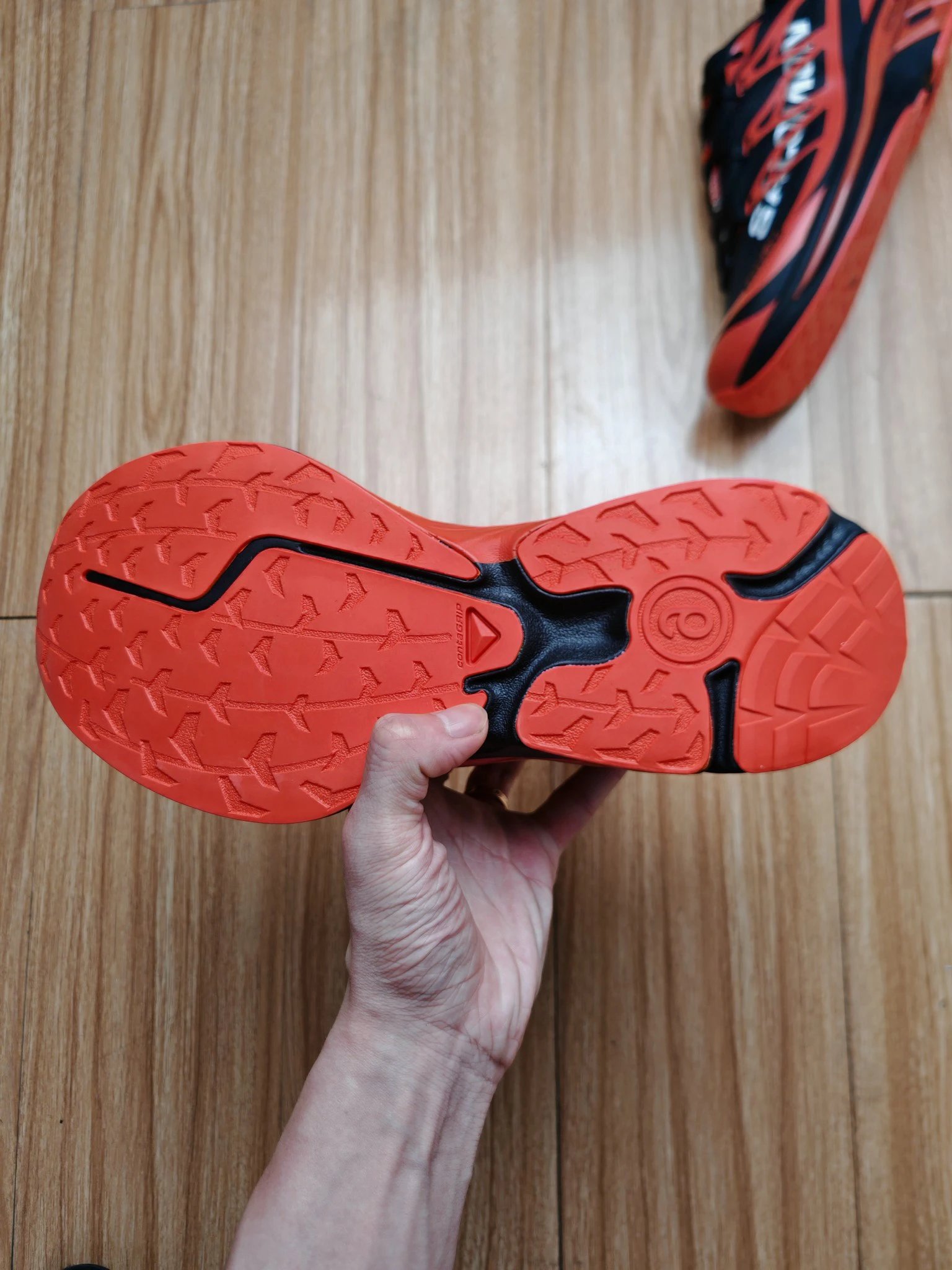 MM6 x Salomon Sctur 2 Sneakers Black Red - Gallery Image 6 - Detailed View