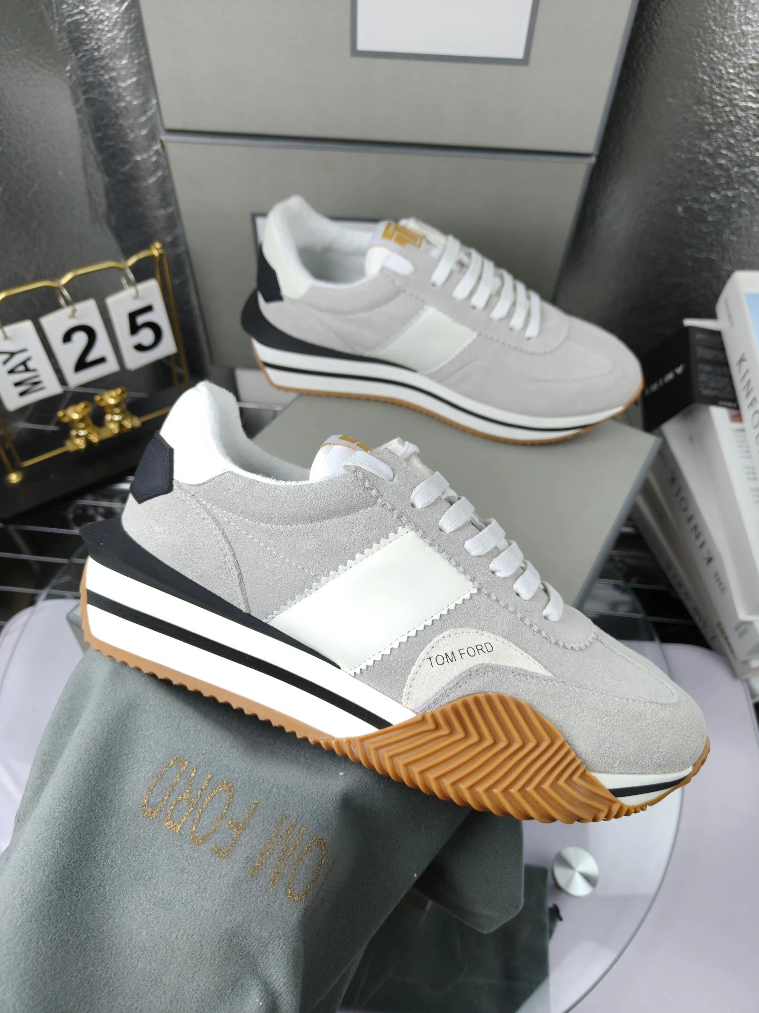 Retro Suede Platform Sneakers Ivory - Gallery Image 4 - Detailed View