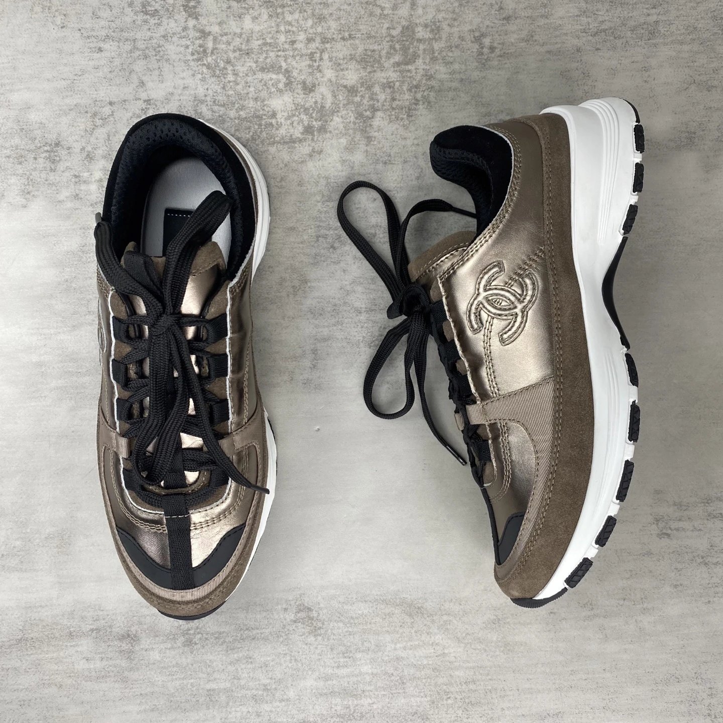 Women's Leather Mesh Outdoor Sneakers Bronze Finish - Gallery Image 3 - Detailed View