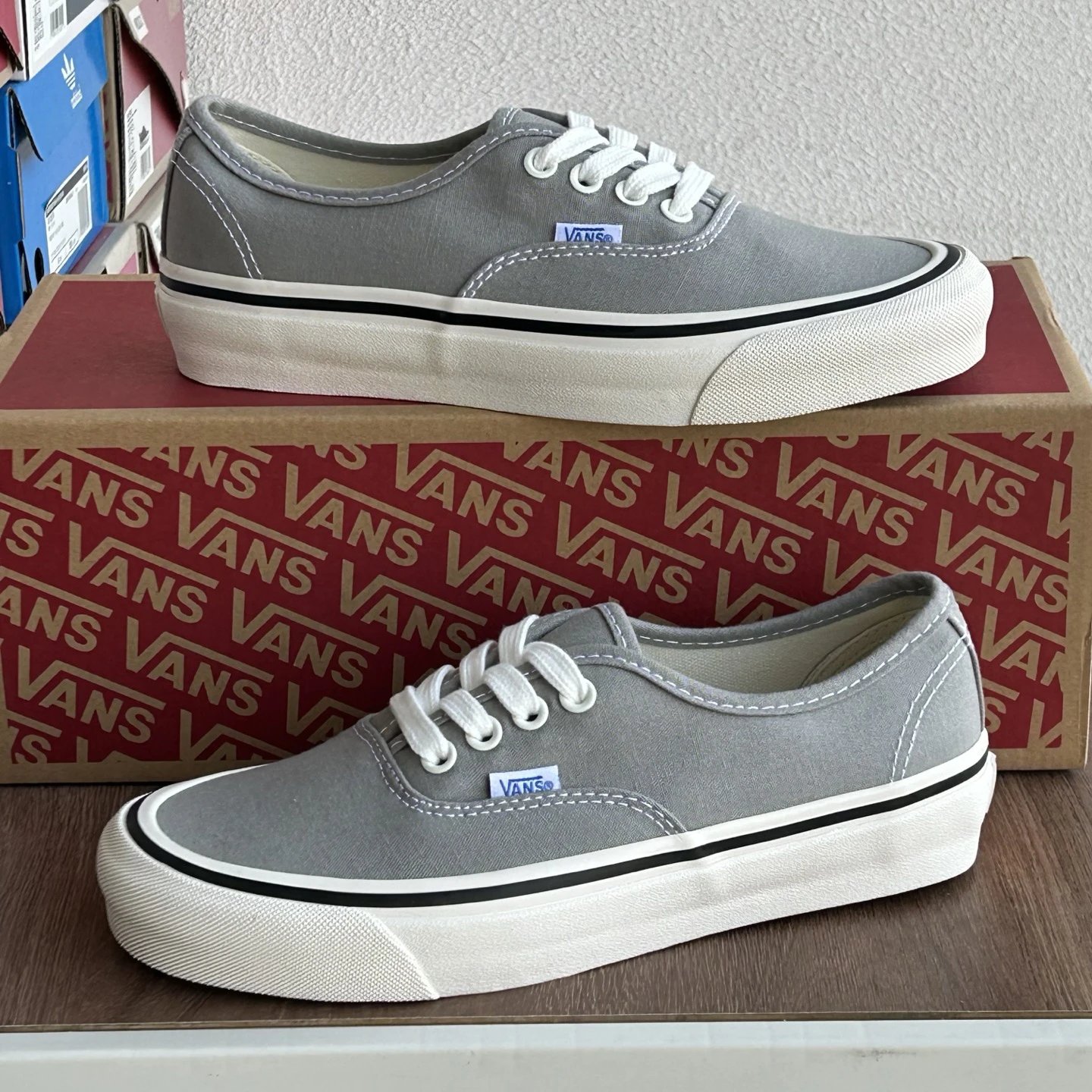 Low Top Canvas Skate Shoes Smoky Grey - Gallery Image 9 - Detailed View