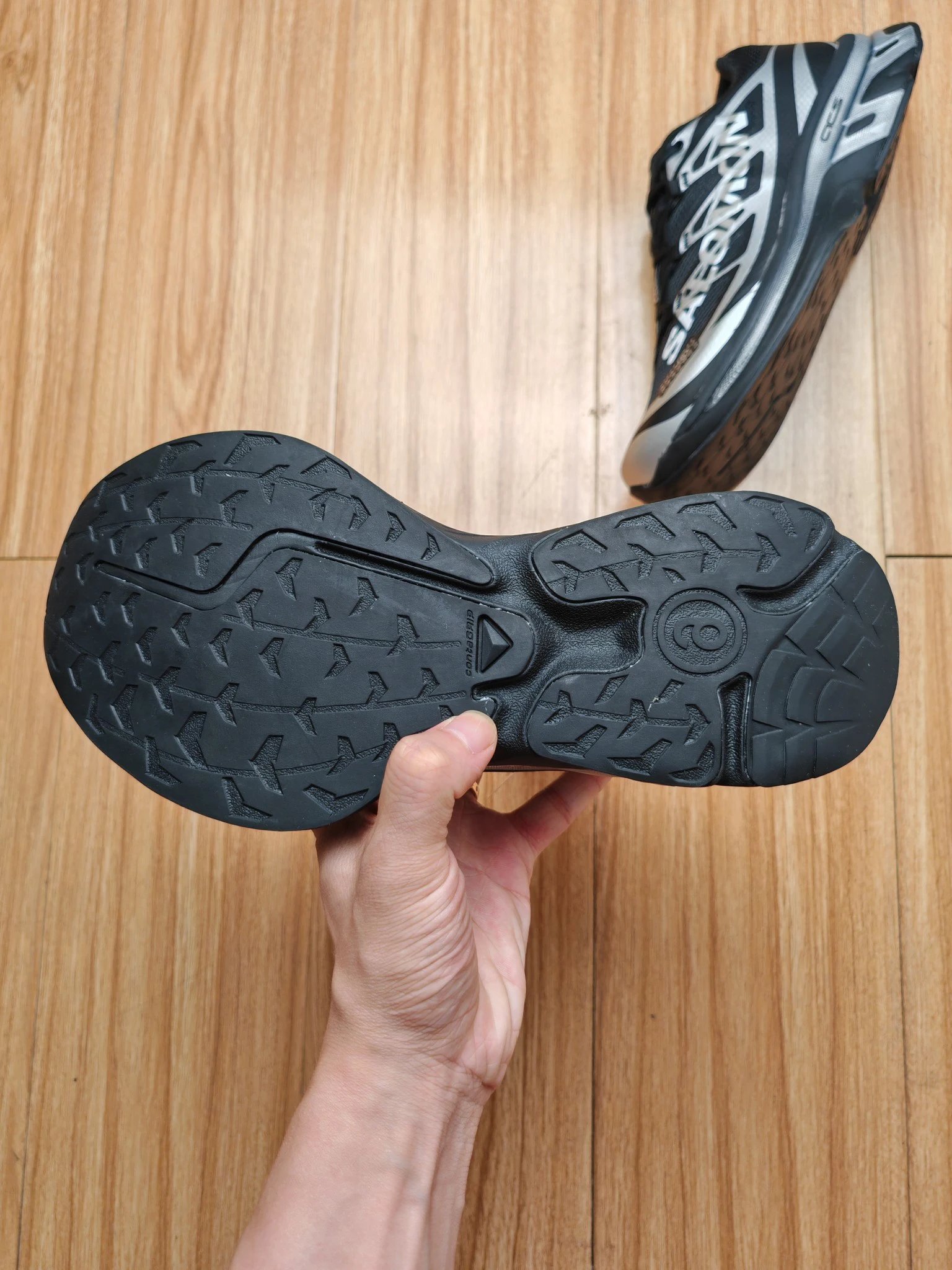 MM6 x Salomon Sctur 2 Sneakers Black Silver - Gallery Image 6 - Detailed View