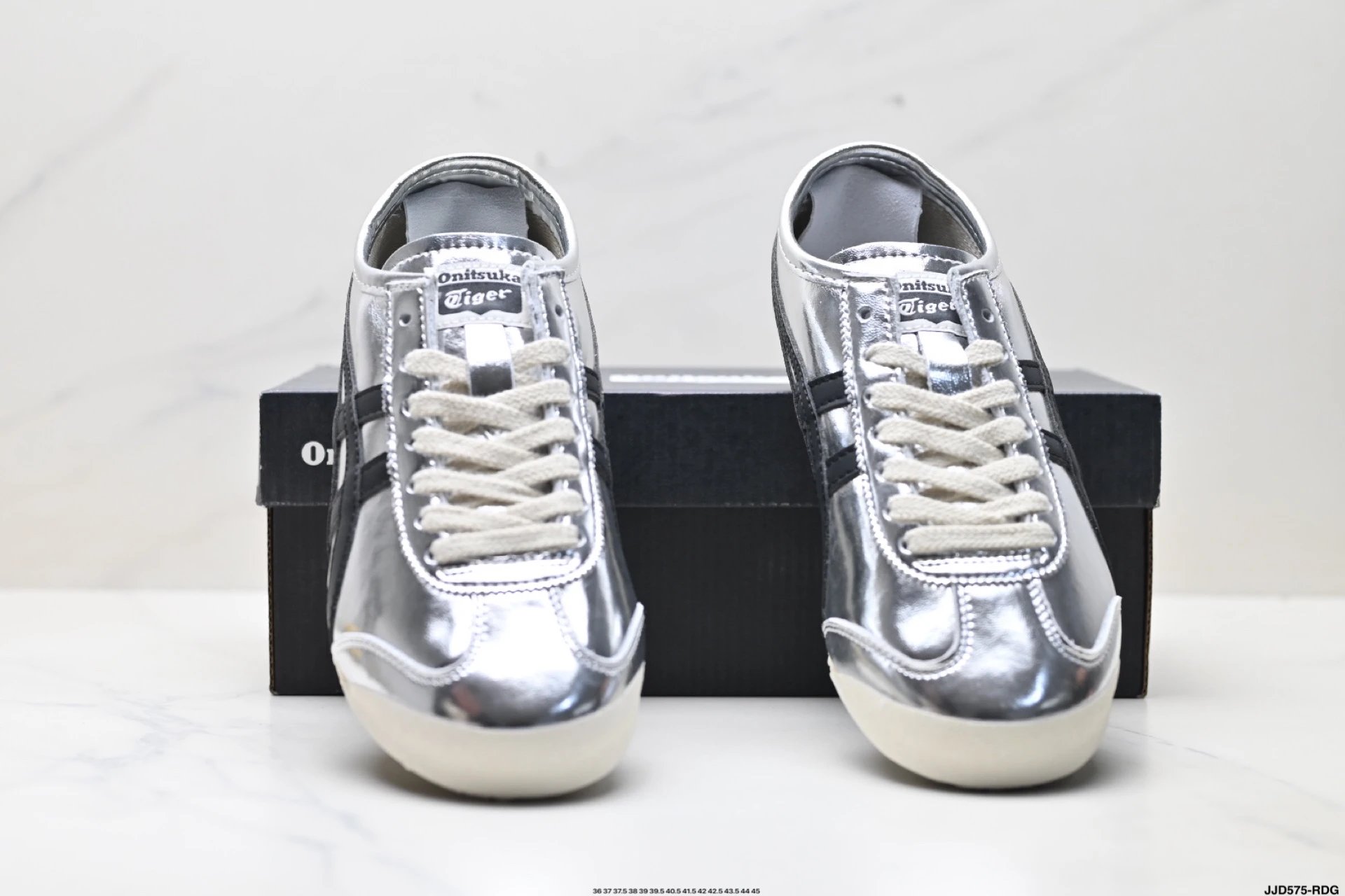 Onitsuka Tiger NIPPON MADE Mexico 66 Deluxe Sneakers Silver Black - Gallery Image 7 - Detailed View