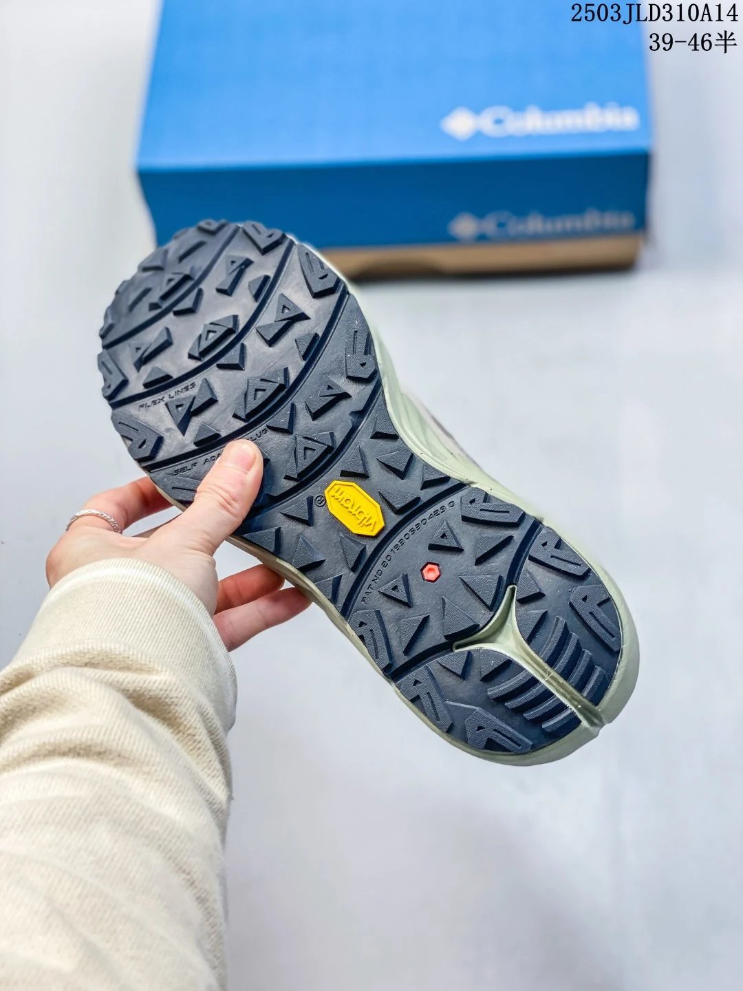 Trail Hiking Sneakers Waterproof Sandstone - Gallery Image 5 - Detailed View