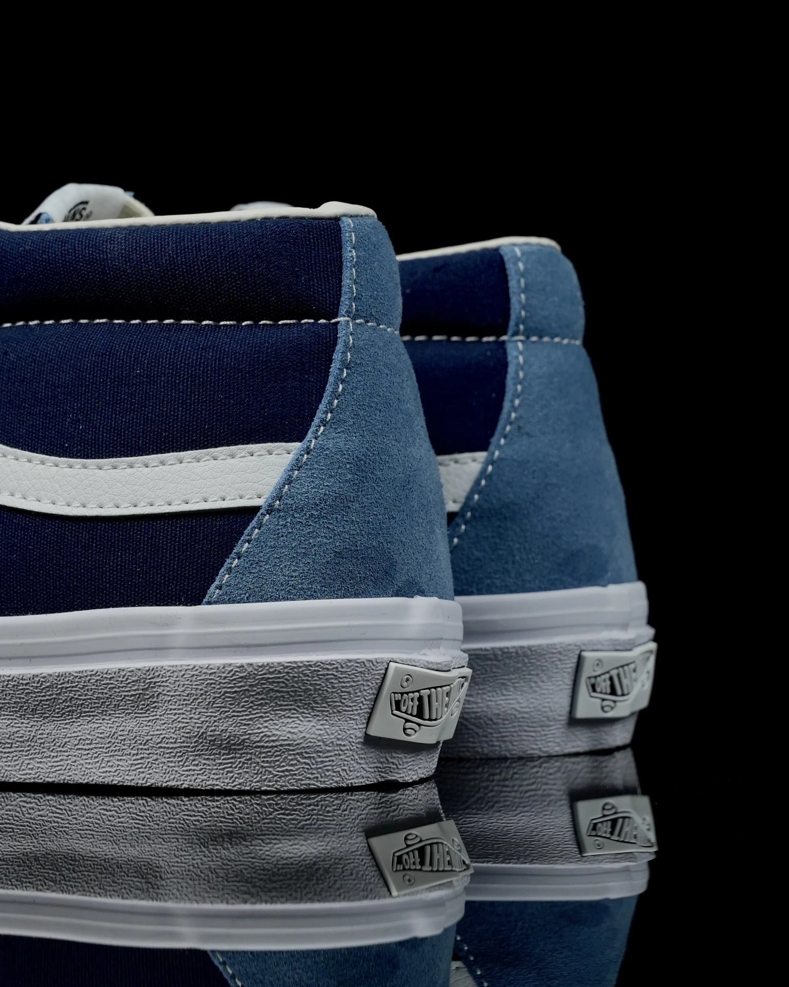 Unisex Suede Skate Sneakers Navy Blue - Gallery Image 7 - Detailed View