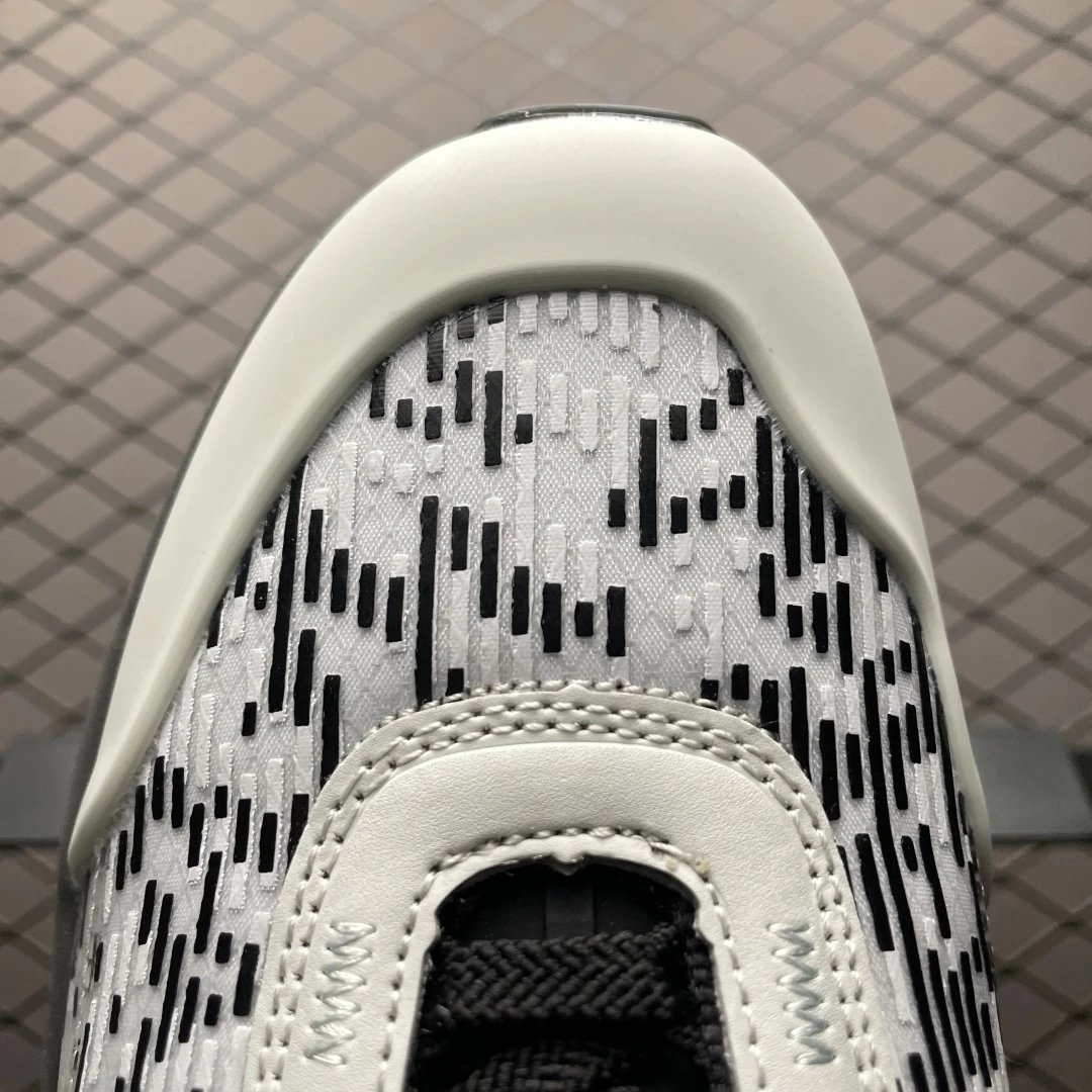 Panelled Mesh Outdoor Sneakers Slate - Gallery Image 7 - Detailed View