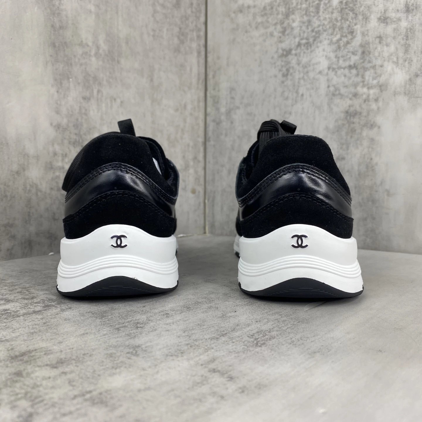 Luxury Leather Suede Mesh Sneakers Women Jet Black - Gallery Image 5 - Detailed View