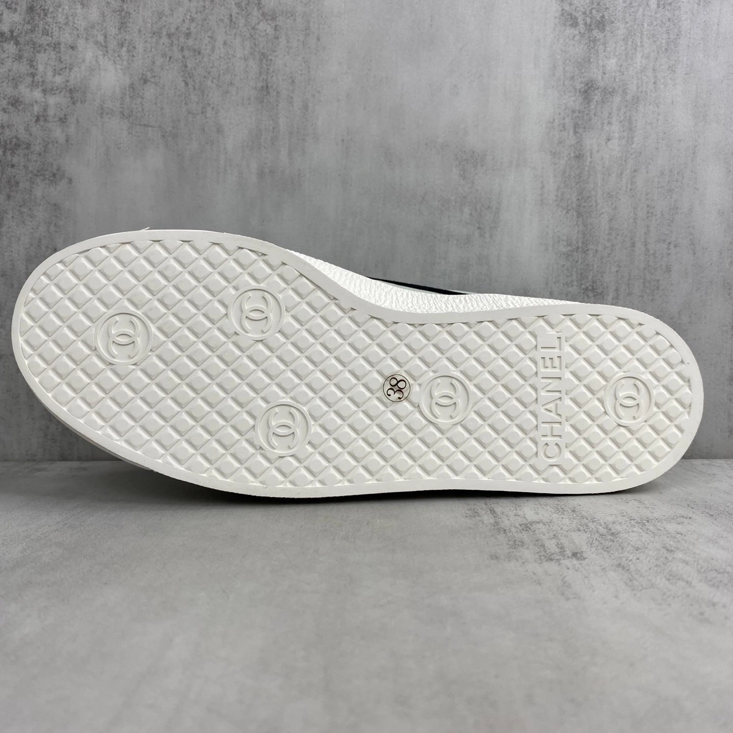 Vintage Canvas Low Top Sneakers with Rubber Sole Mint Green - Gallery Image 8 - Detailed View