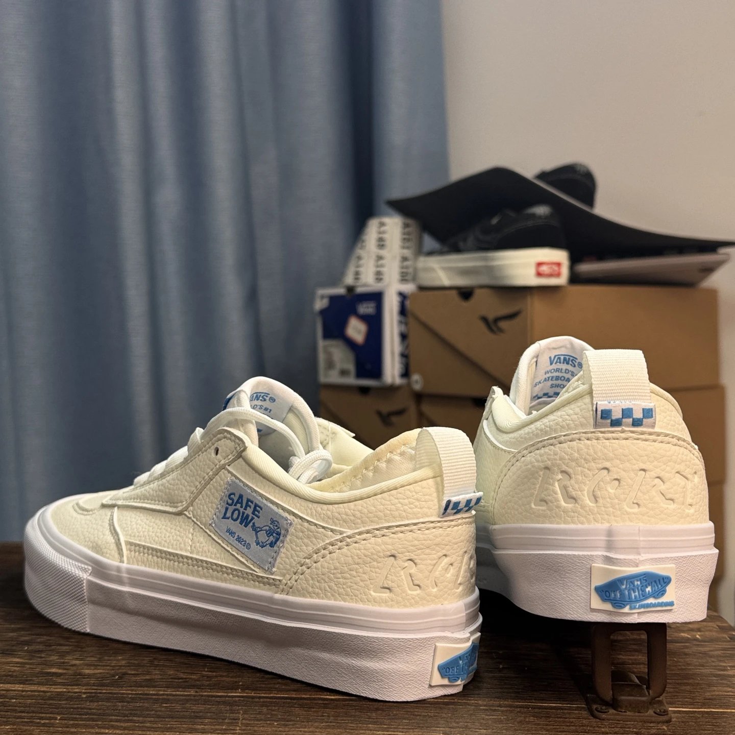 Low Top Leather Skate Shoes Ivory Blue - Gallery Image 3 - Detailed View