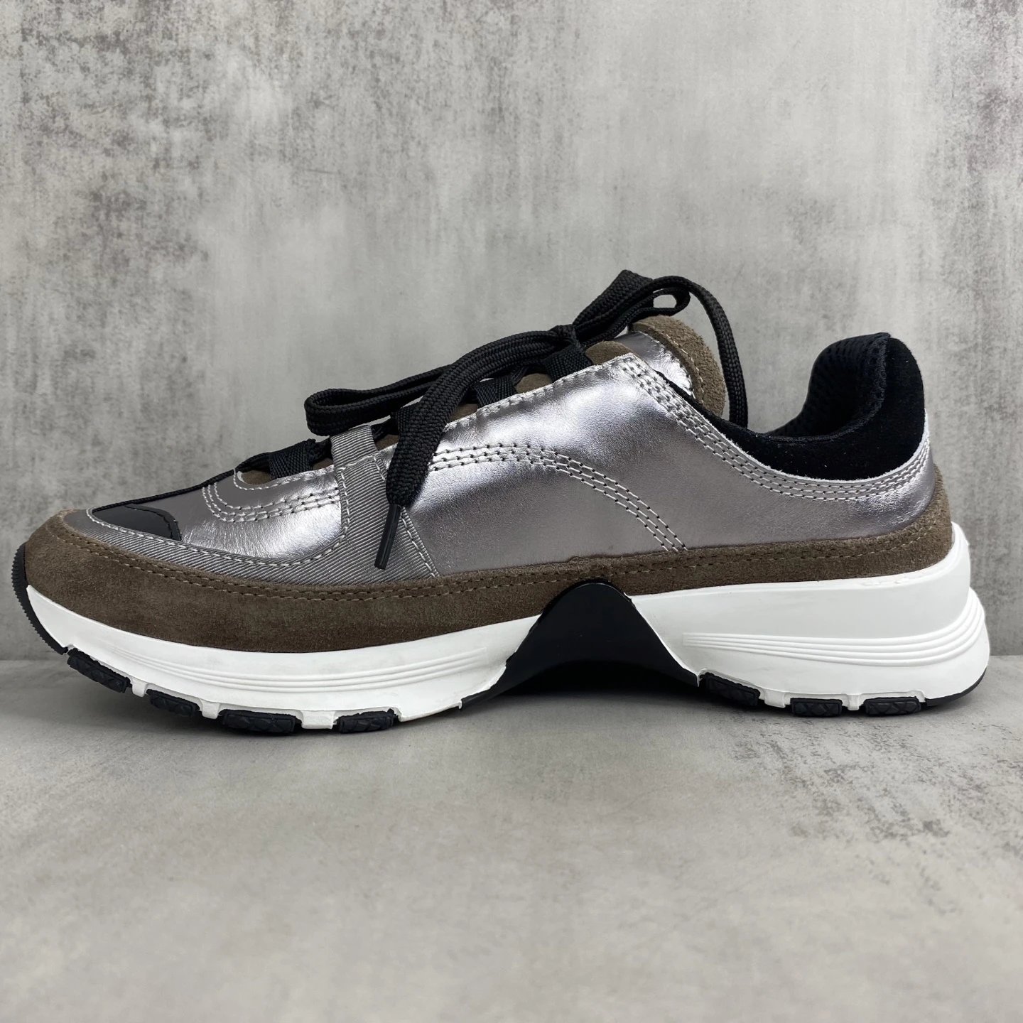 Women's Suede Leather Mesh Outdoor Sneakers Pewter Brown - Gallery Image 7 - Detailed View