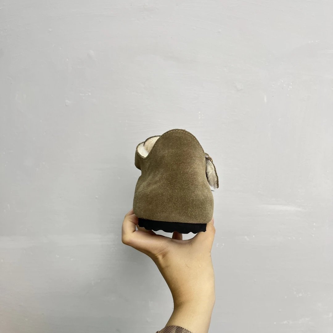 Winter Suede Buckle Shoes Fur Lined Unisex Sage Green - Gallery Image 4 - Detailed View