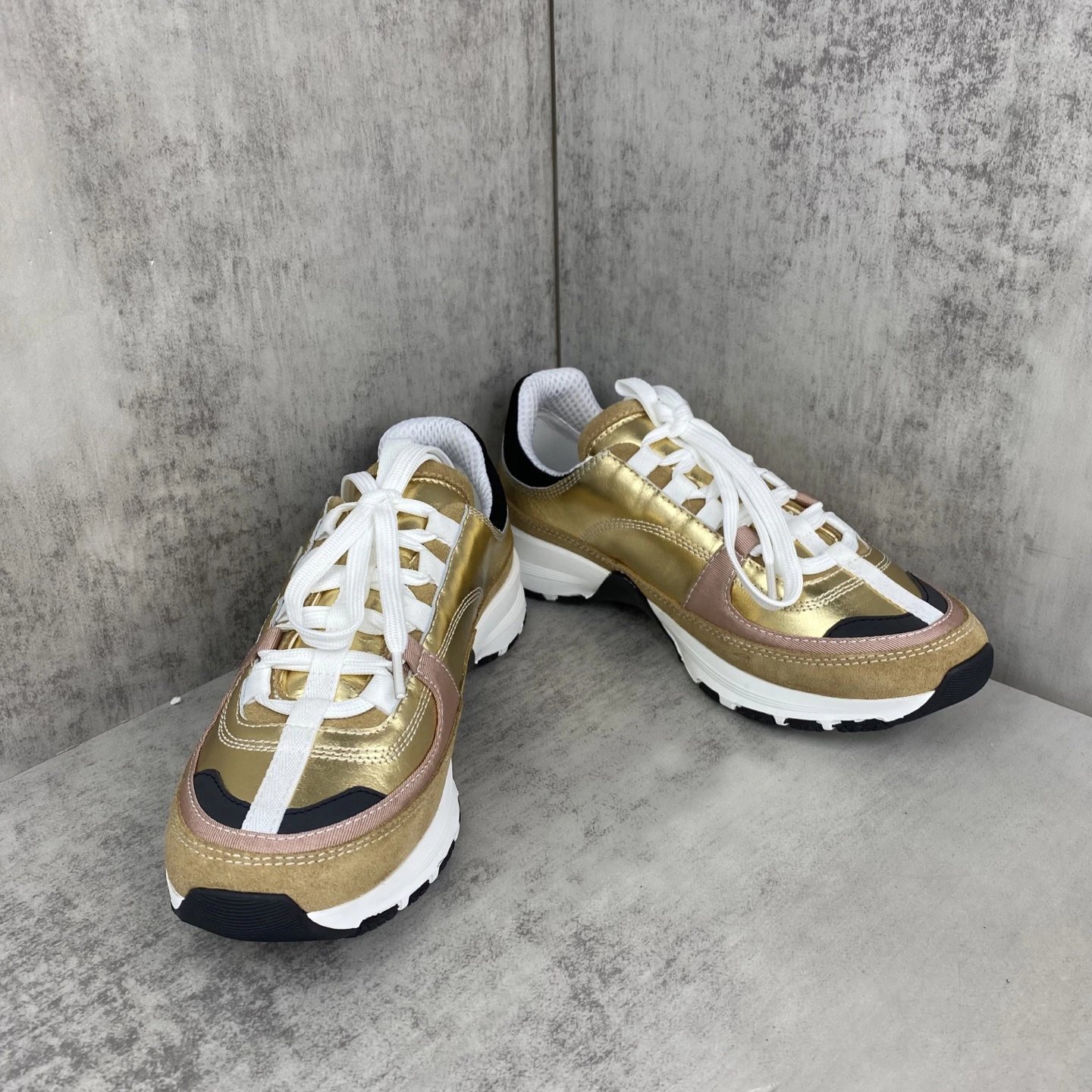 Retro Leather Mesh Sneakers Outdoor Style Gold Pink - Gallery Image 2 - Detailed View