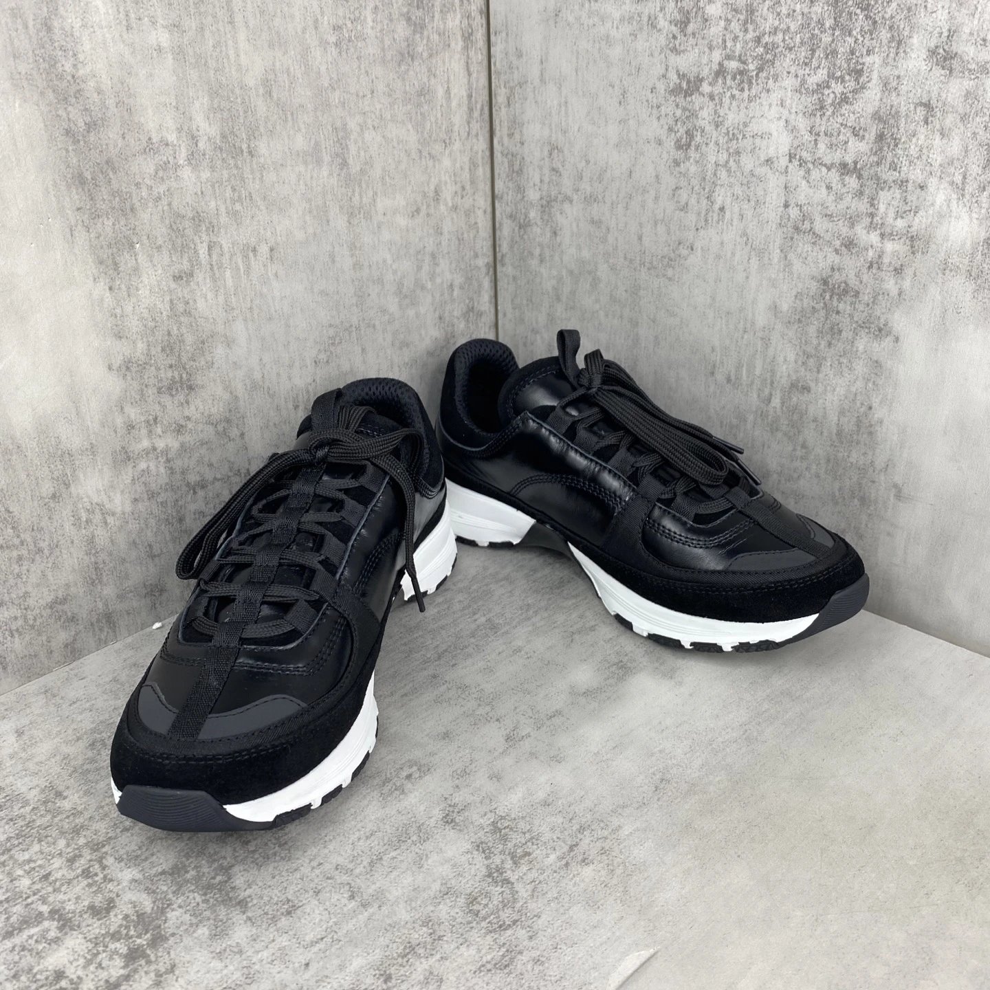 Luxury Leather Suede Mesh Sneakers Women Jet Black - Gallery Image 2 - Detailed View