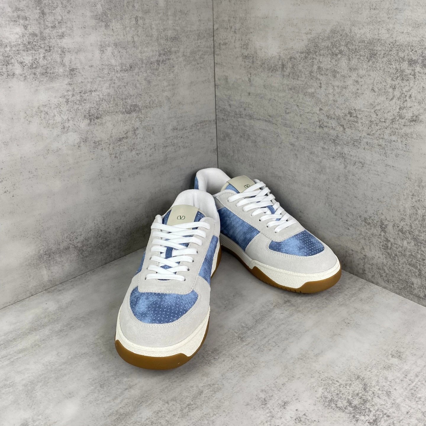 Joie de Jouer Leather Sneaker Ice Blue - Gallery Image 2 - Detailed View