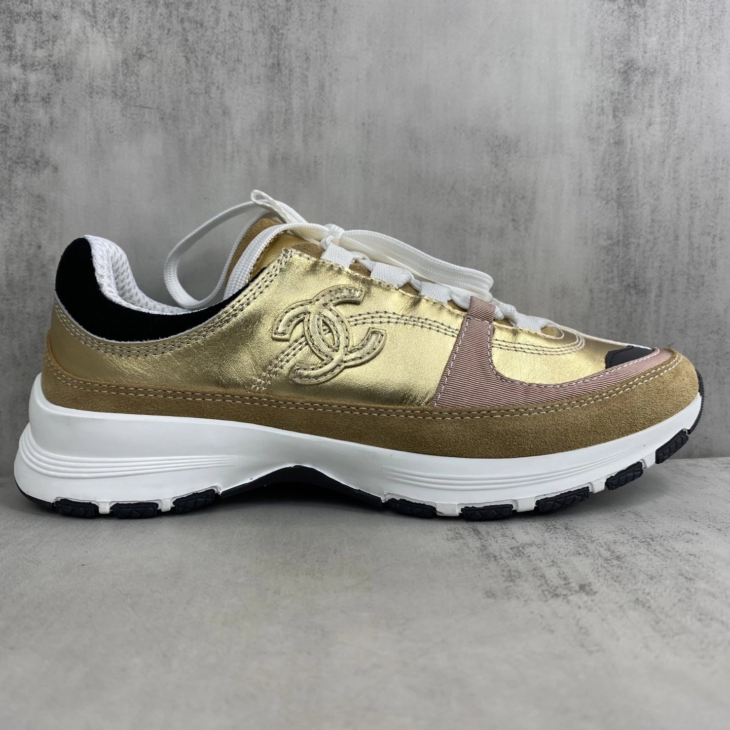 Retro Leather Mesh Sneakers Outdoor Style Gold Pink - Gallery Image 6 - Detailed View