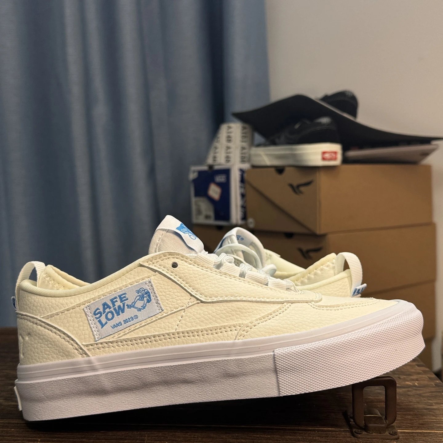 Low Top Leather Skate Shoes Ivory Blue - Gallery Image 2 - Detailed View