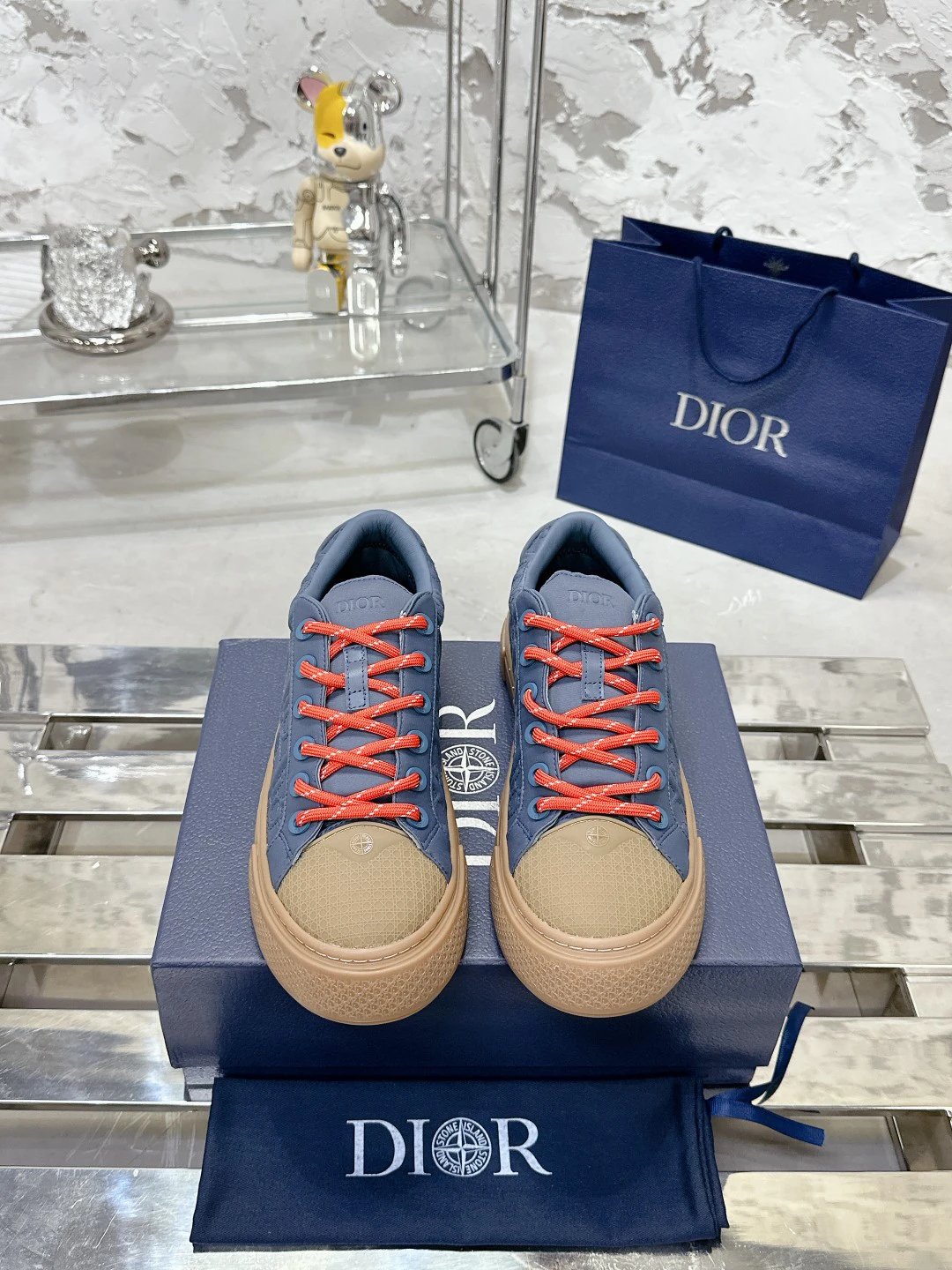 Casual Sneakers Satin Slate - Gallery Image 2 - Detailed View