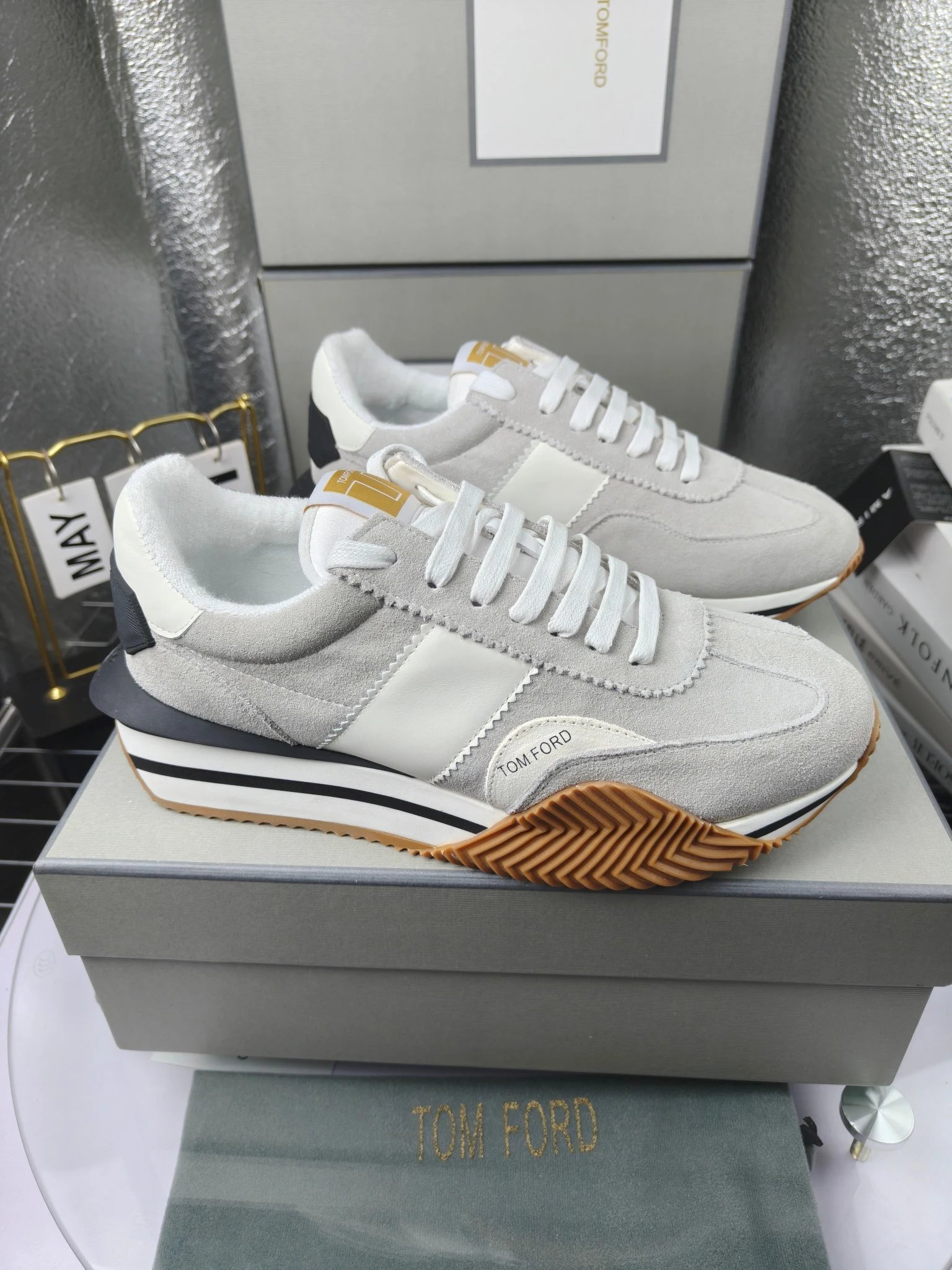 Retro Suede Platform Sneakers Ivory - Gallery Image 1 - Detailed View