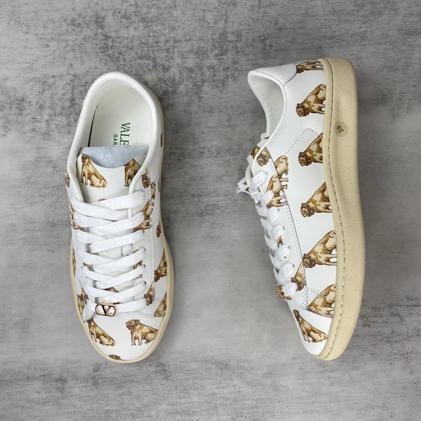 Dog Print Leather Low Top Sneakers Ivory - Gallery Image 3 - Detailed View