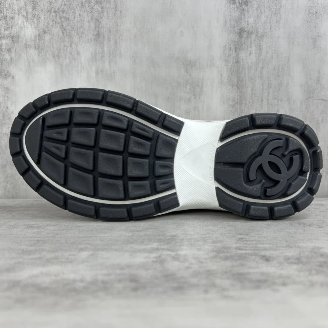 Resort Mesh Leather Chunky Sneakers Ivory Mocha - Gallery Image 8 - Detailed View