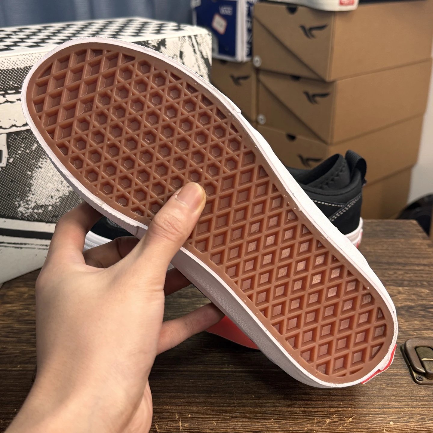 Half Cab Low Skate Shoes Onyx Black - Gallery Image 8 - Detailed View