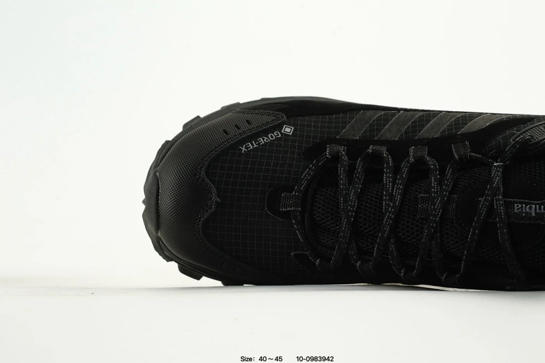 Trail Hiking Sneakers Vibram Sole Jet Black - Gallery Image 5 - Detailed View