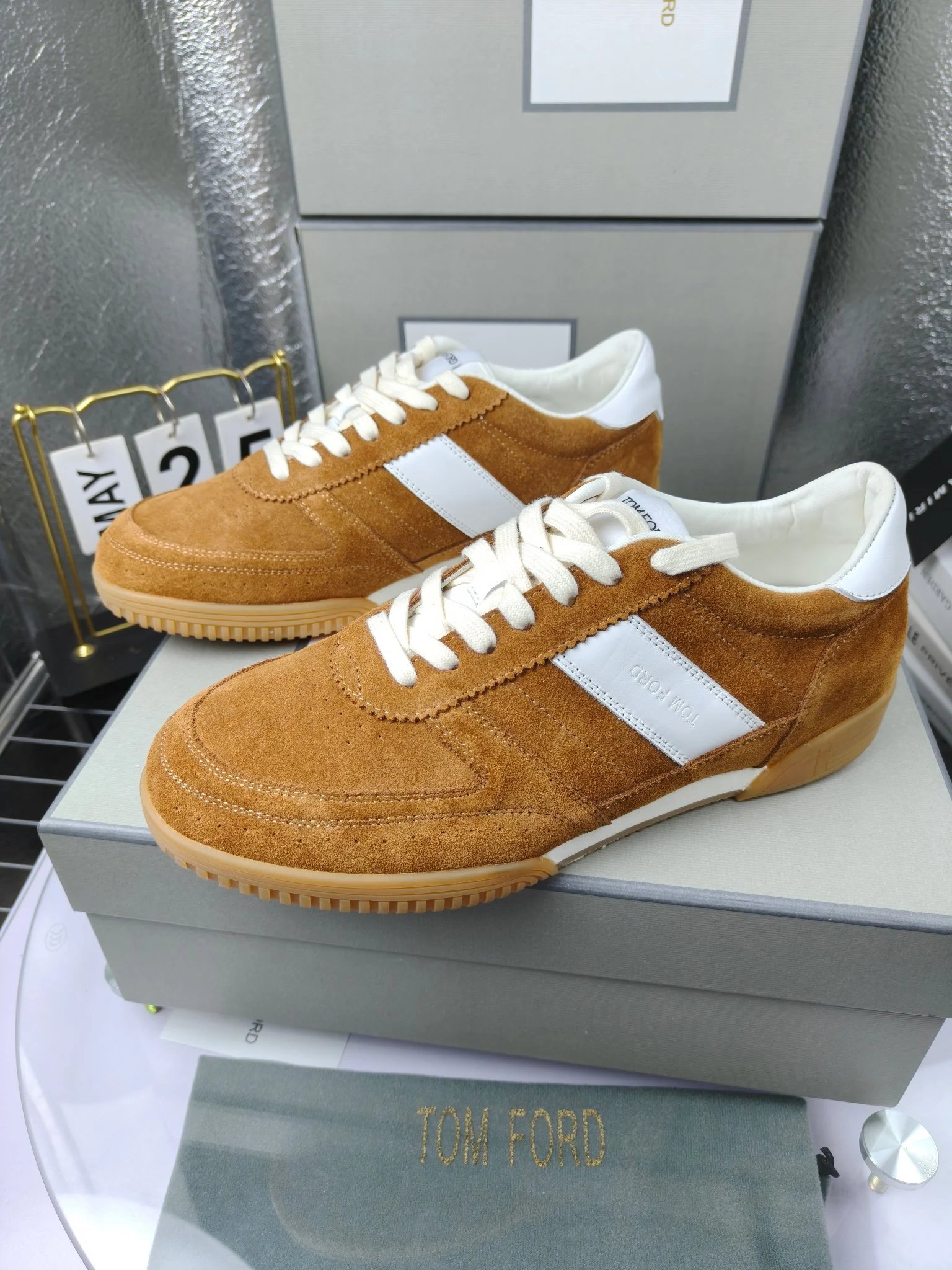 Suede Leather Sneakers Retro Casual Amber Brown - Gallery Image 2 - Detailed View