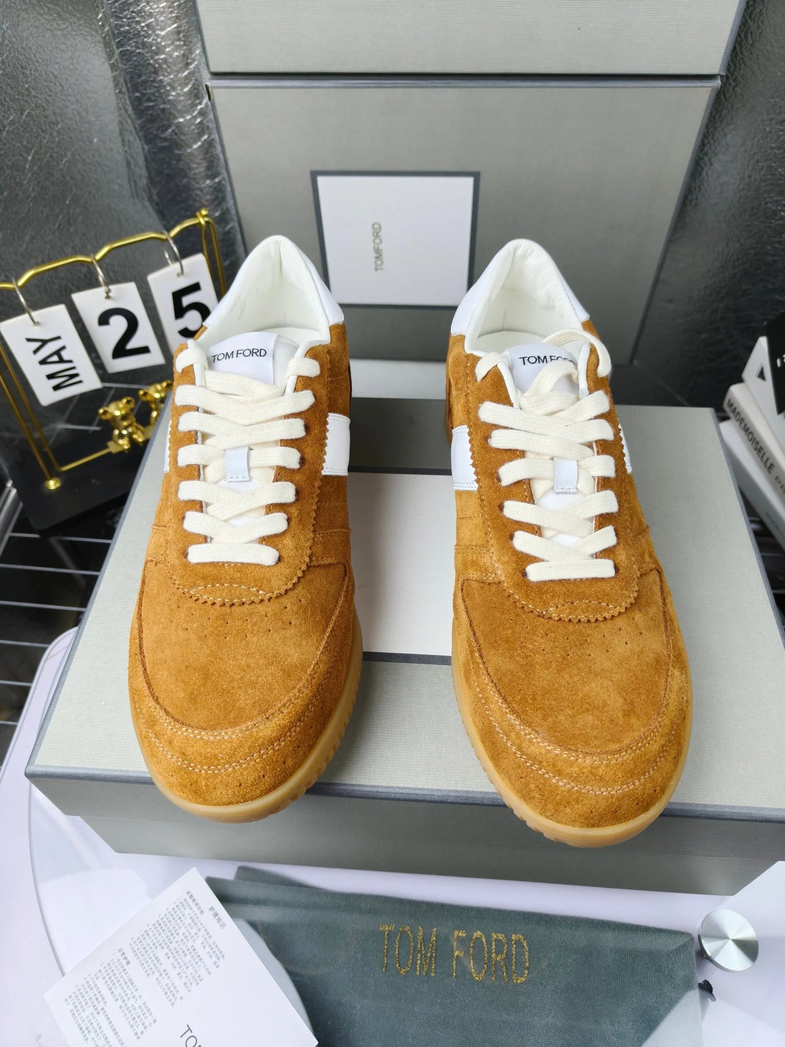 Suede Leather Sneakers Retro Casual Amber Brown - Gallery Image 3 - Detailed View