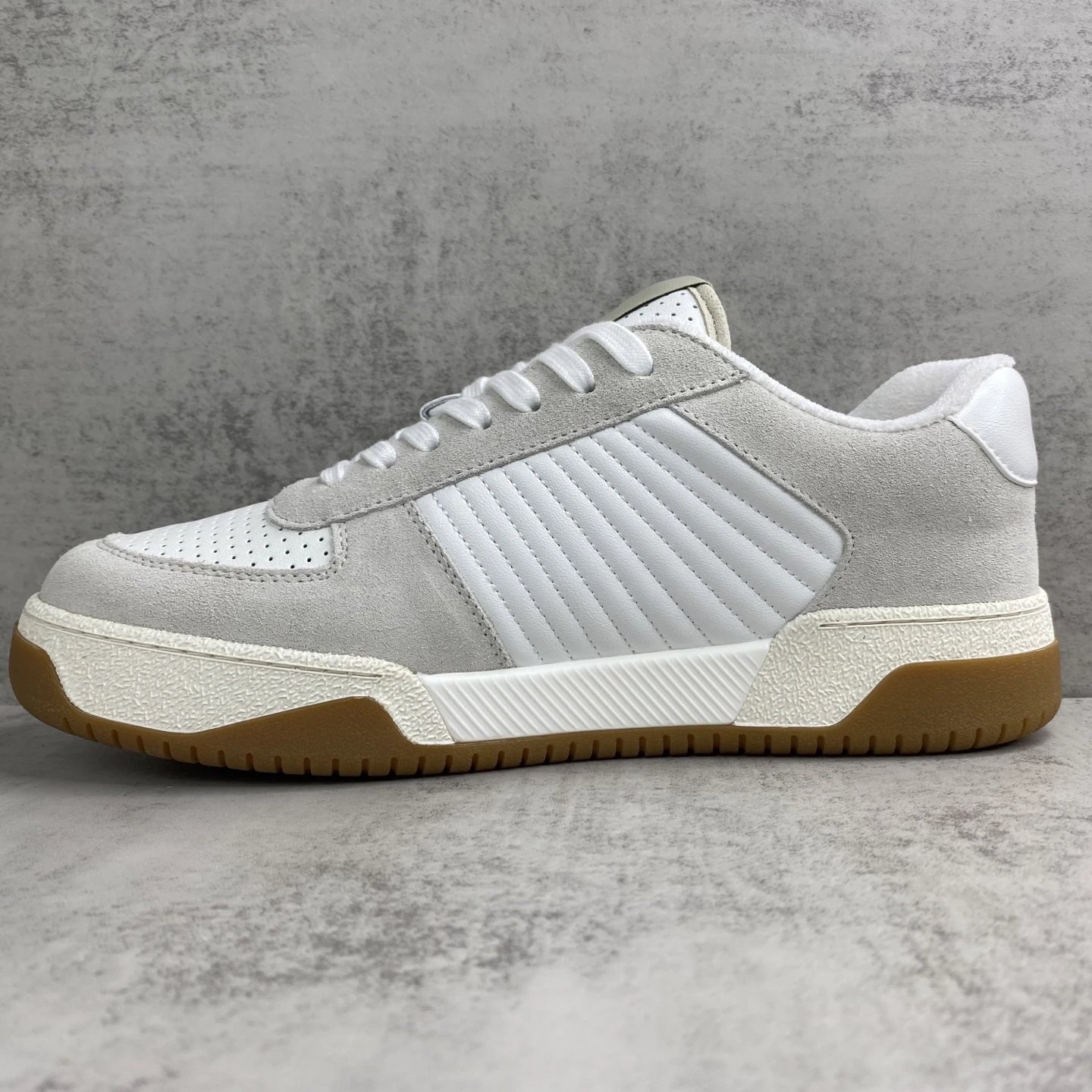 Joie de Jouer Leather Sneakers Ivory White - Gallery Image 7 - Detailed View