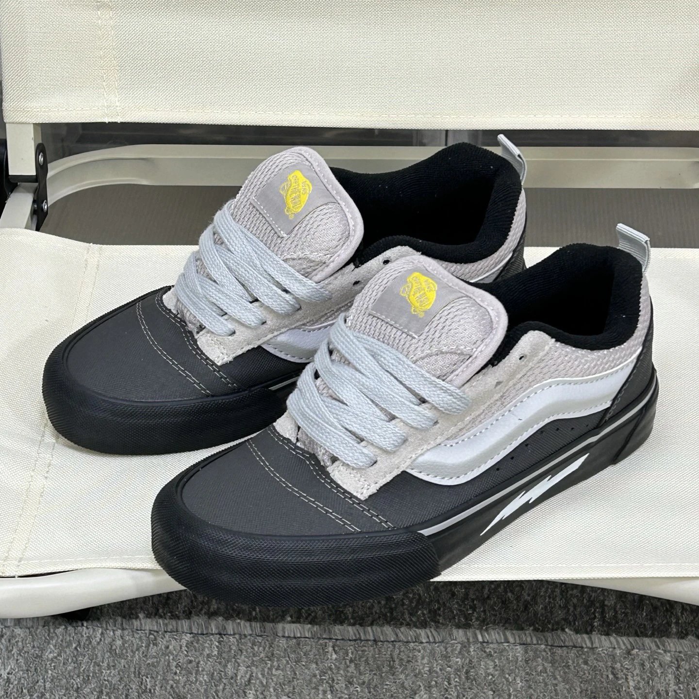 Knu Skool Low Top Skate Shoes Ash Grey - Vans - Cnfans - $29.03