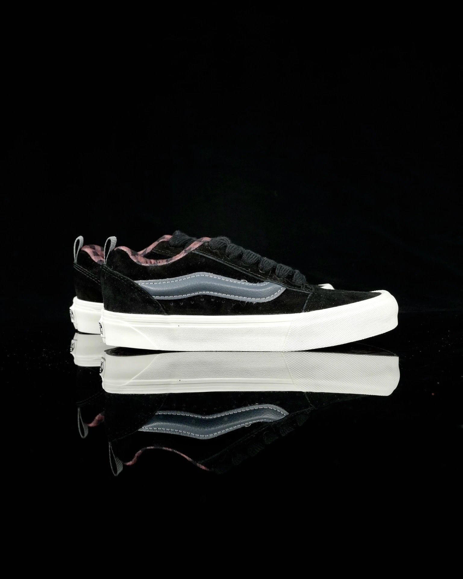Retro Low Top Suede Skate Shoes Obsidian Black - Gallery Image 3 - Detailed View