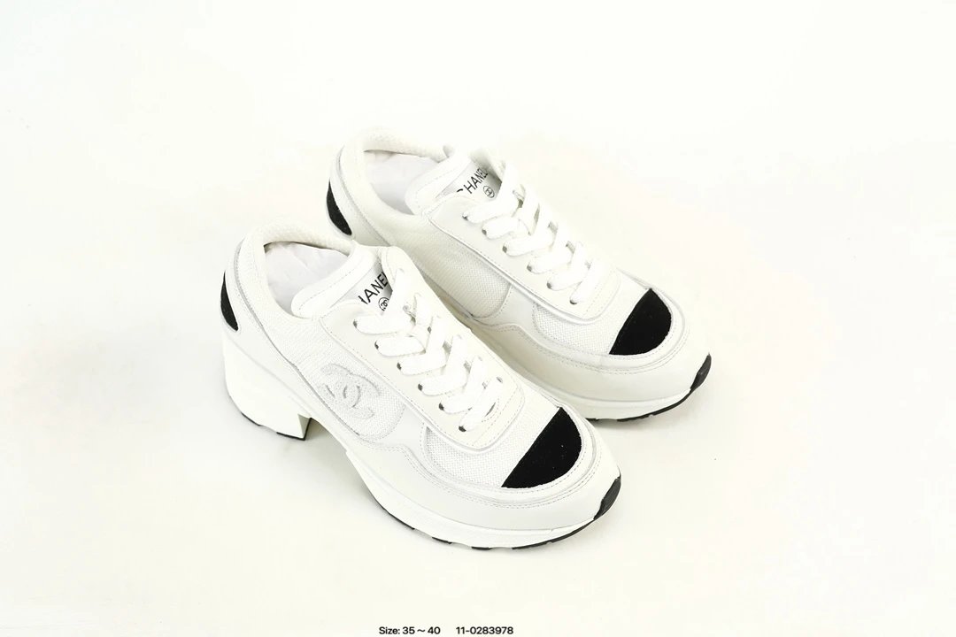 Low Top Calfskin Lace Up Chunky Sneakers Ivory White - Gallery Image 9 - Detailed View