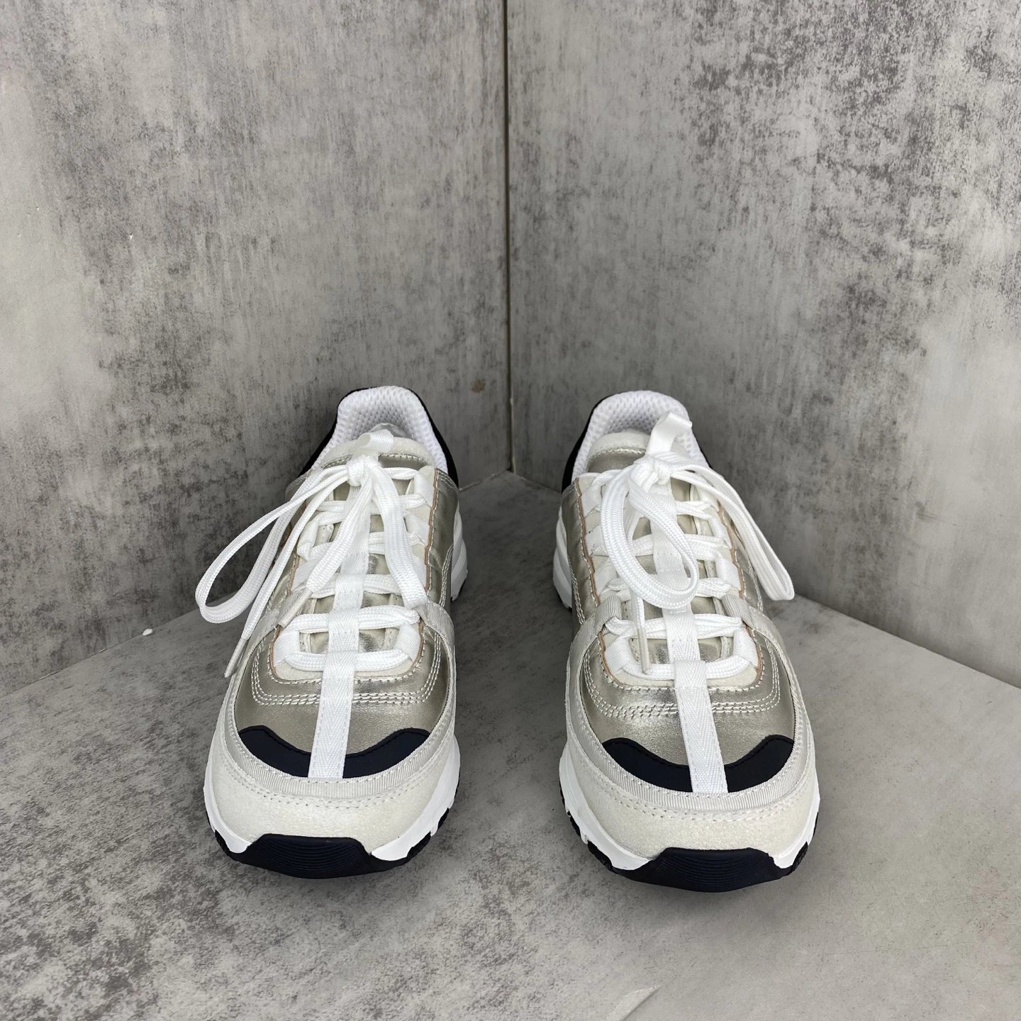 Women Mixed Material Sneakers Outdoor Casual Beige - Gallery Image 4 - Detailed View