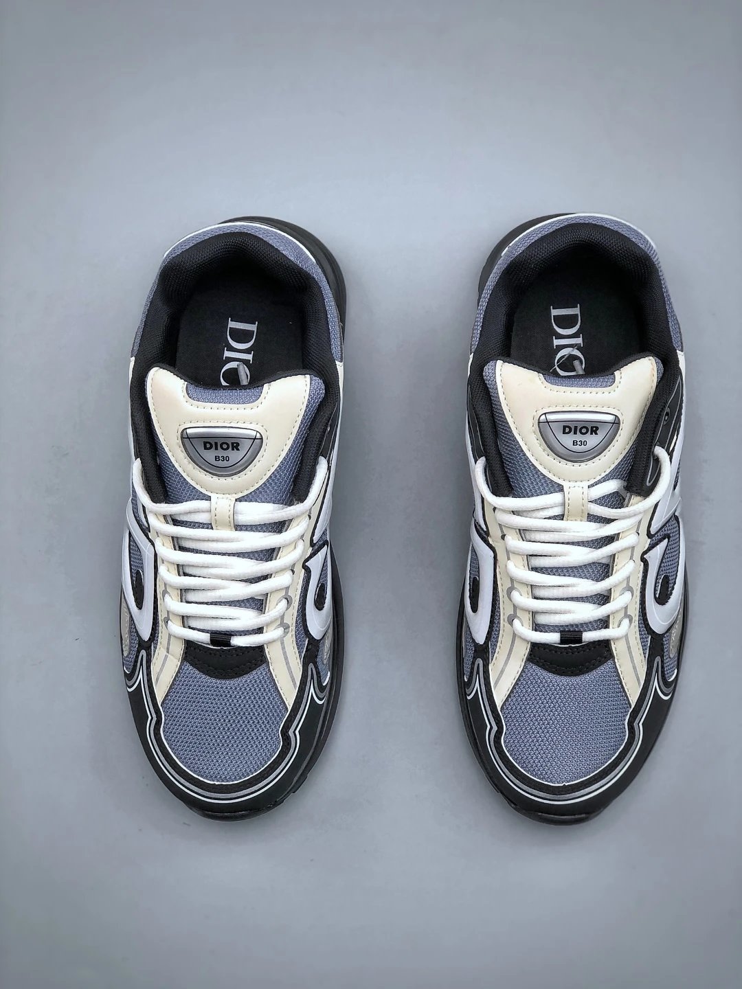 Dad Sneakers Athletic Stone B30 in Charcoal - Gallery Image 5 - Detailed View