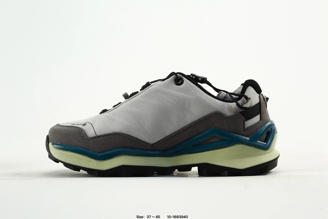 GTX Hiking Sneakers Glacier Grey - Gallery Image 4 - Detailed View